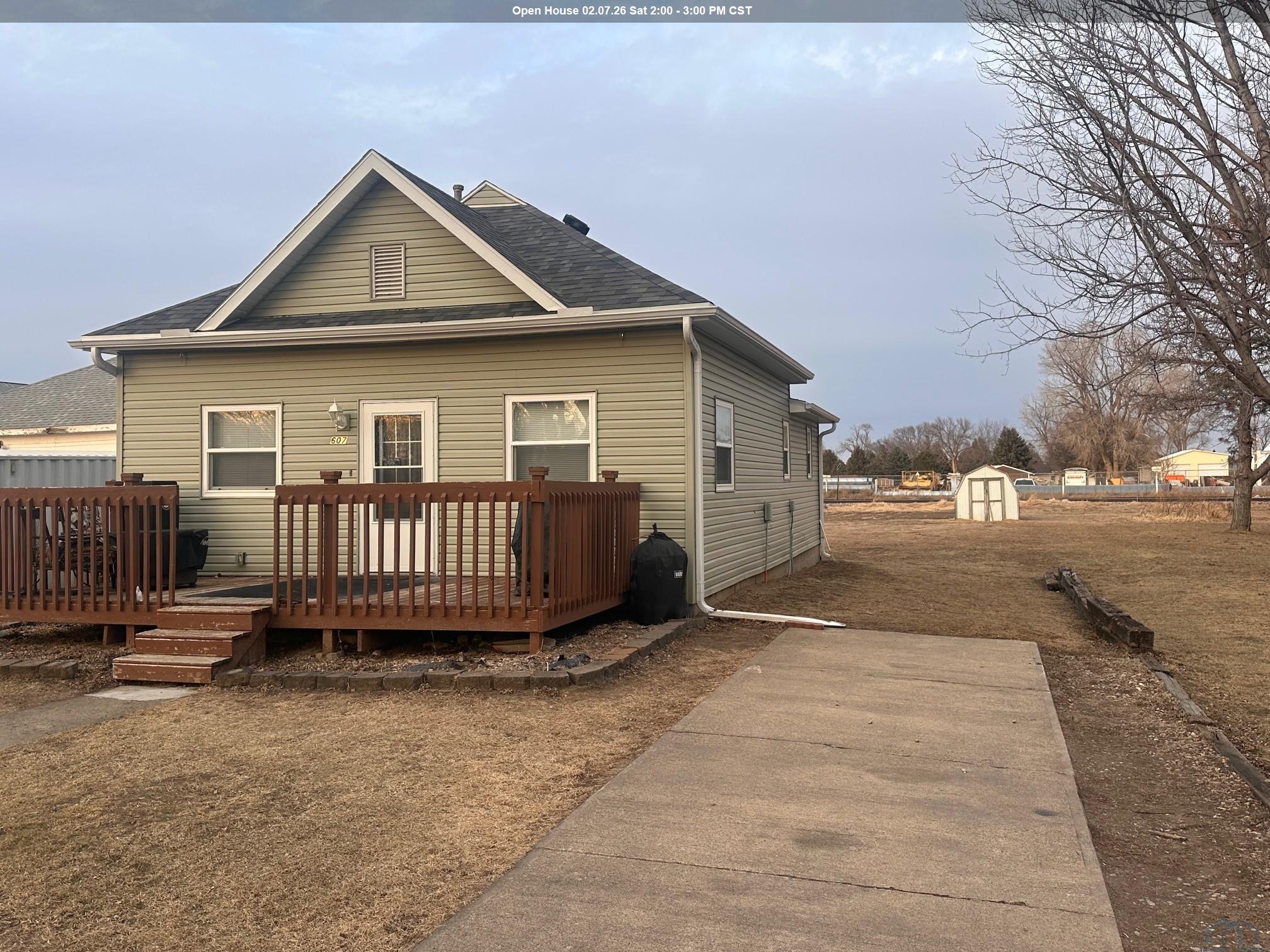 607 PLEASANT ST E, Elk Point, SD 57025 