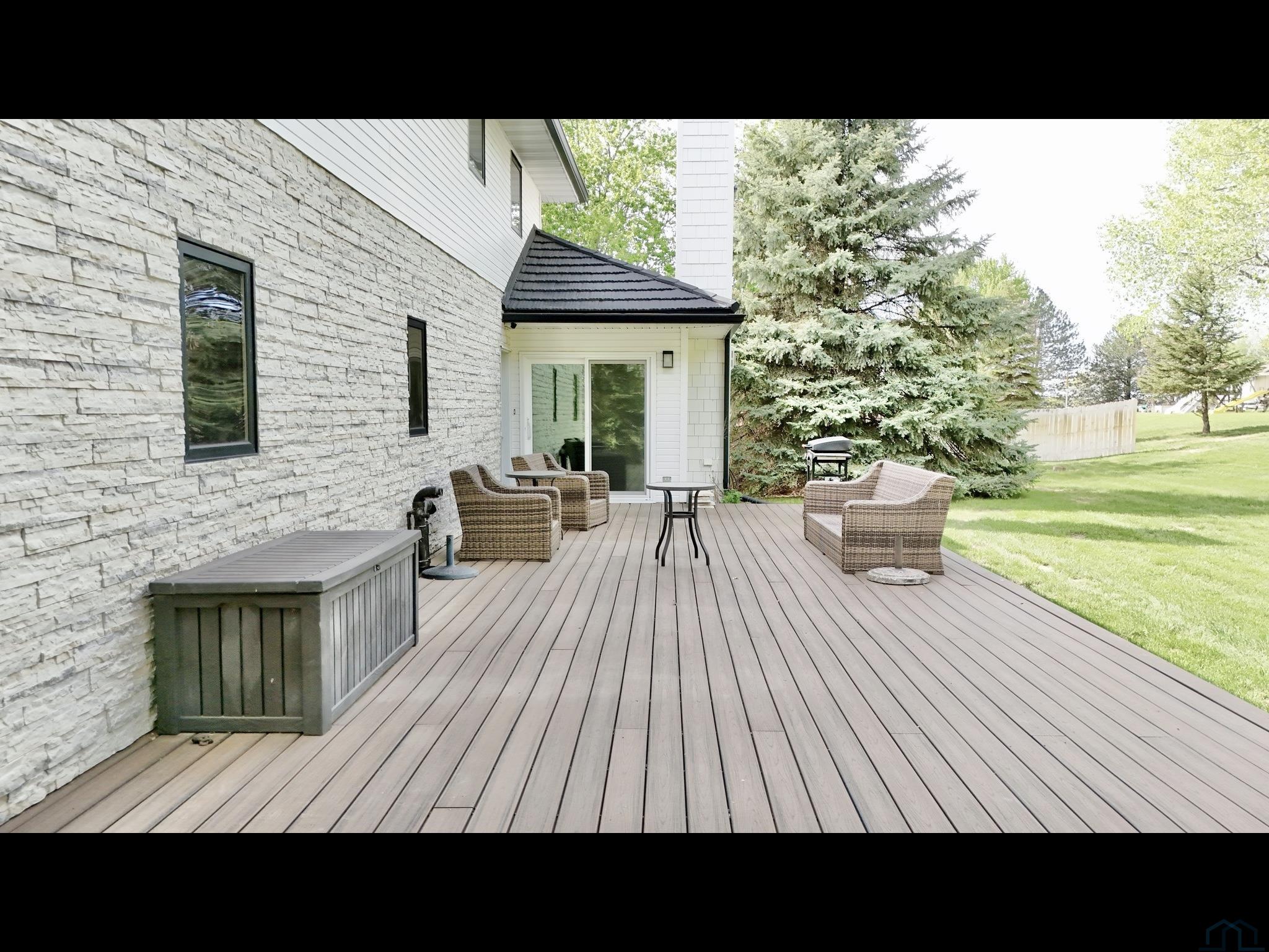 MLS #831694