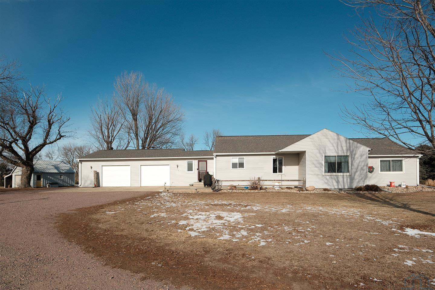 3585 Ironwood Ave						  						 , Orange City						 , IA						  51041						  
