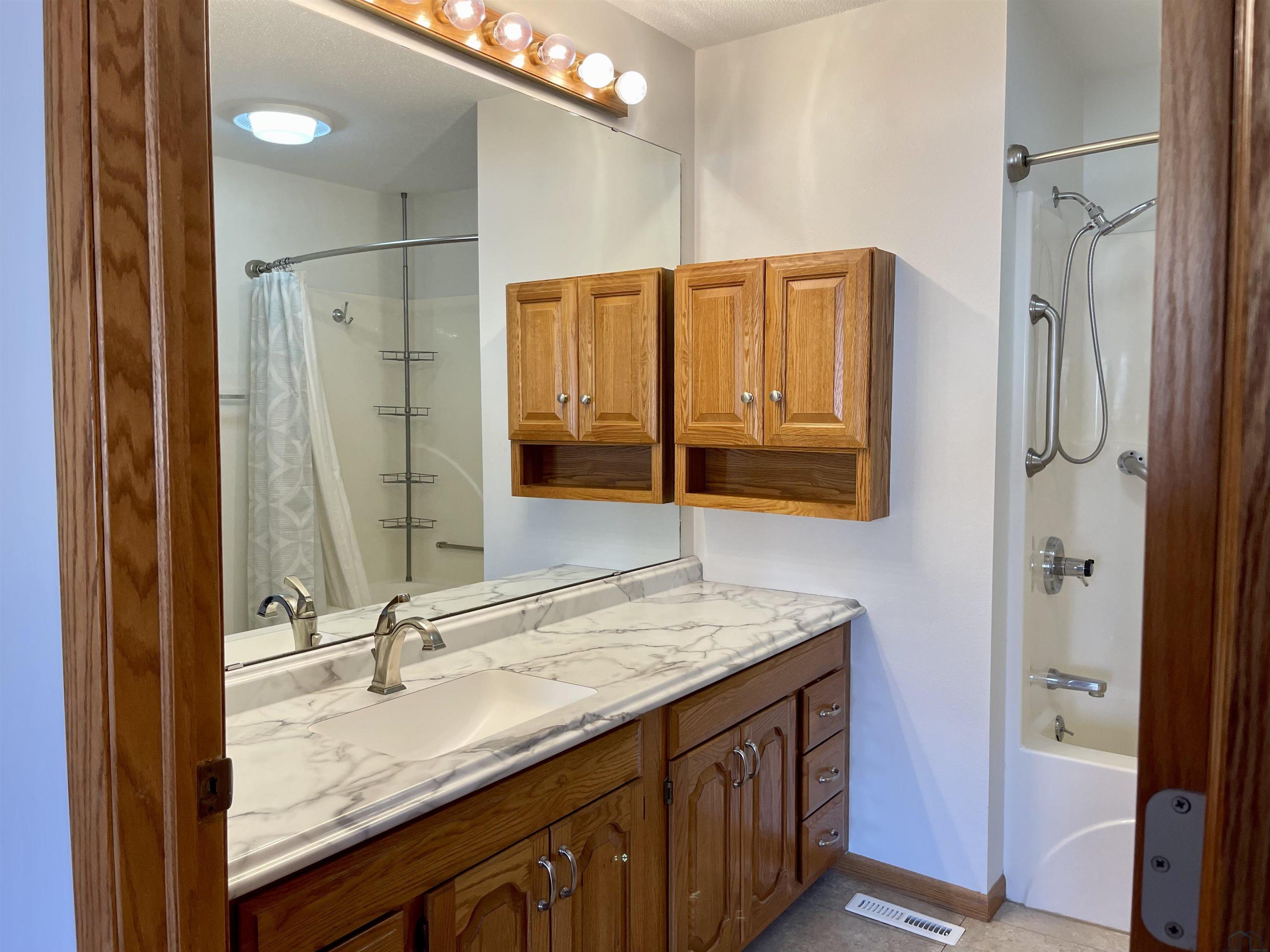 MLS #831757