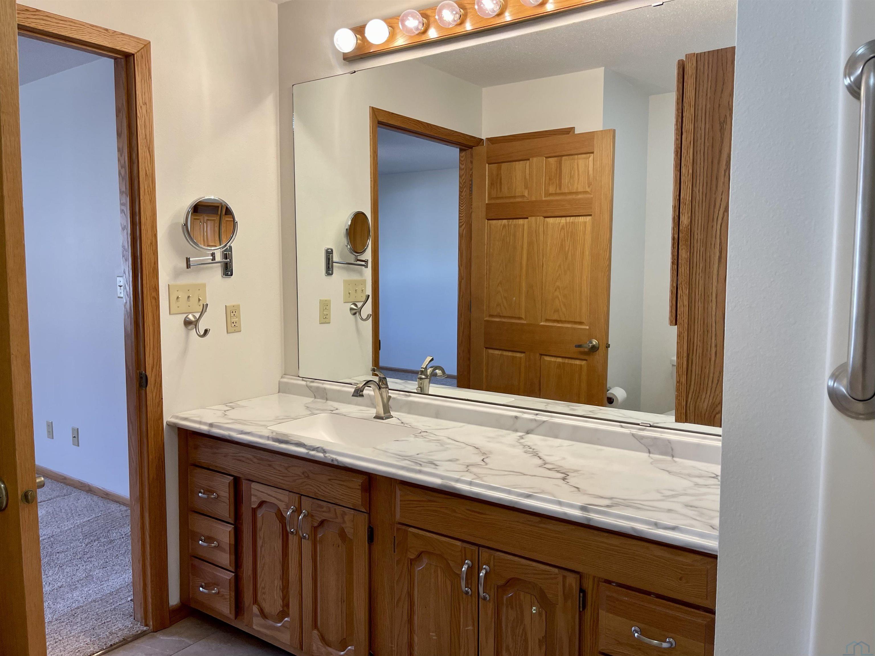 MLS #831757