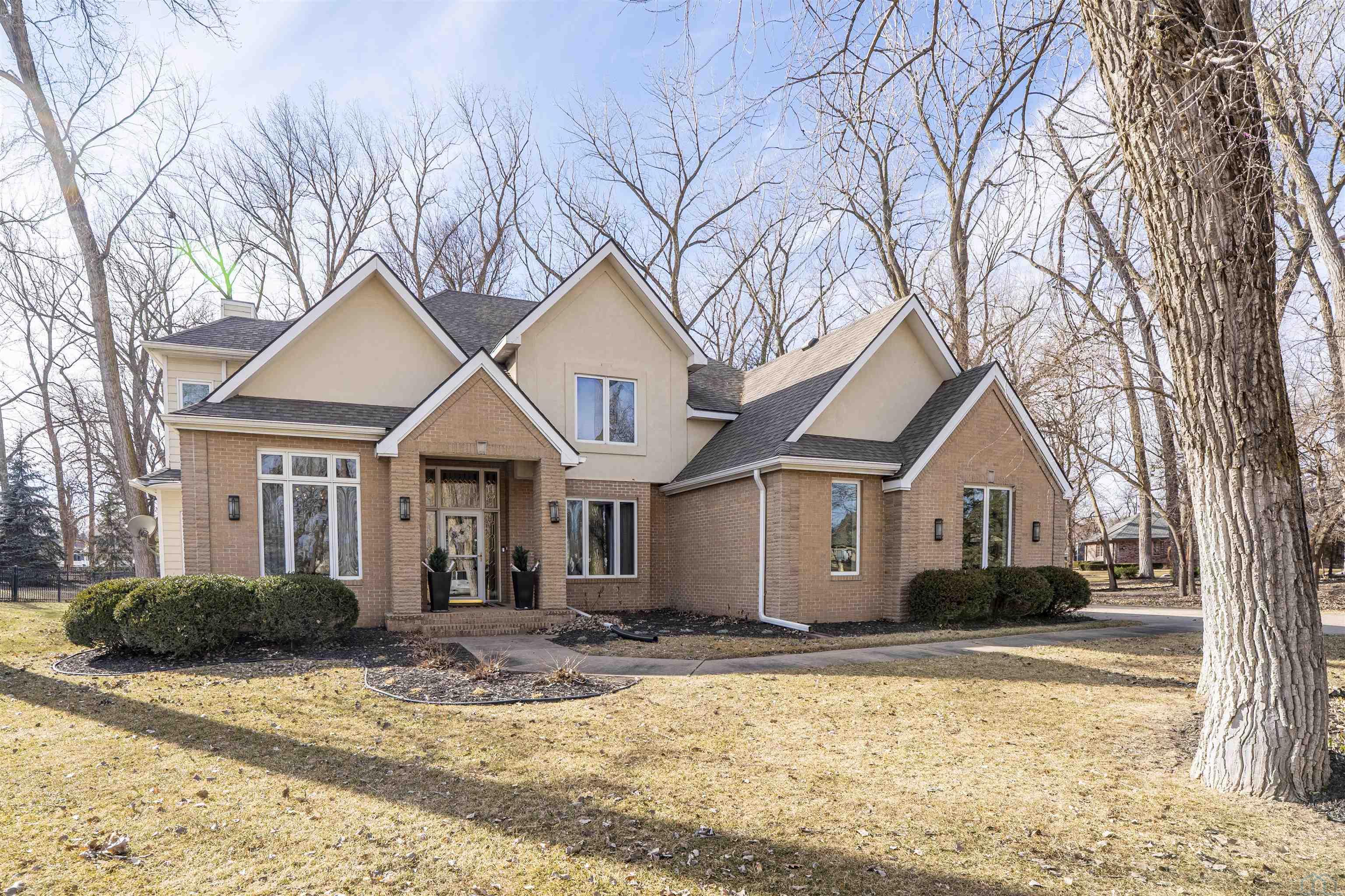 550 Sawgrass Trail E, Dakota Dunes, SD 57049 