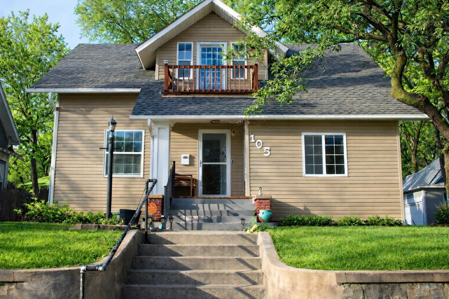 105 21st st, Sioux City, IA 51104 