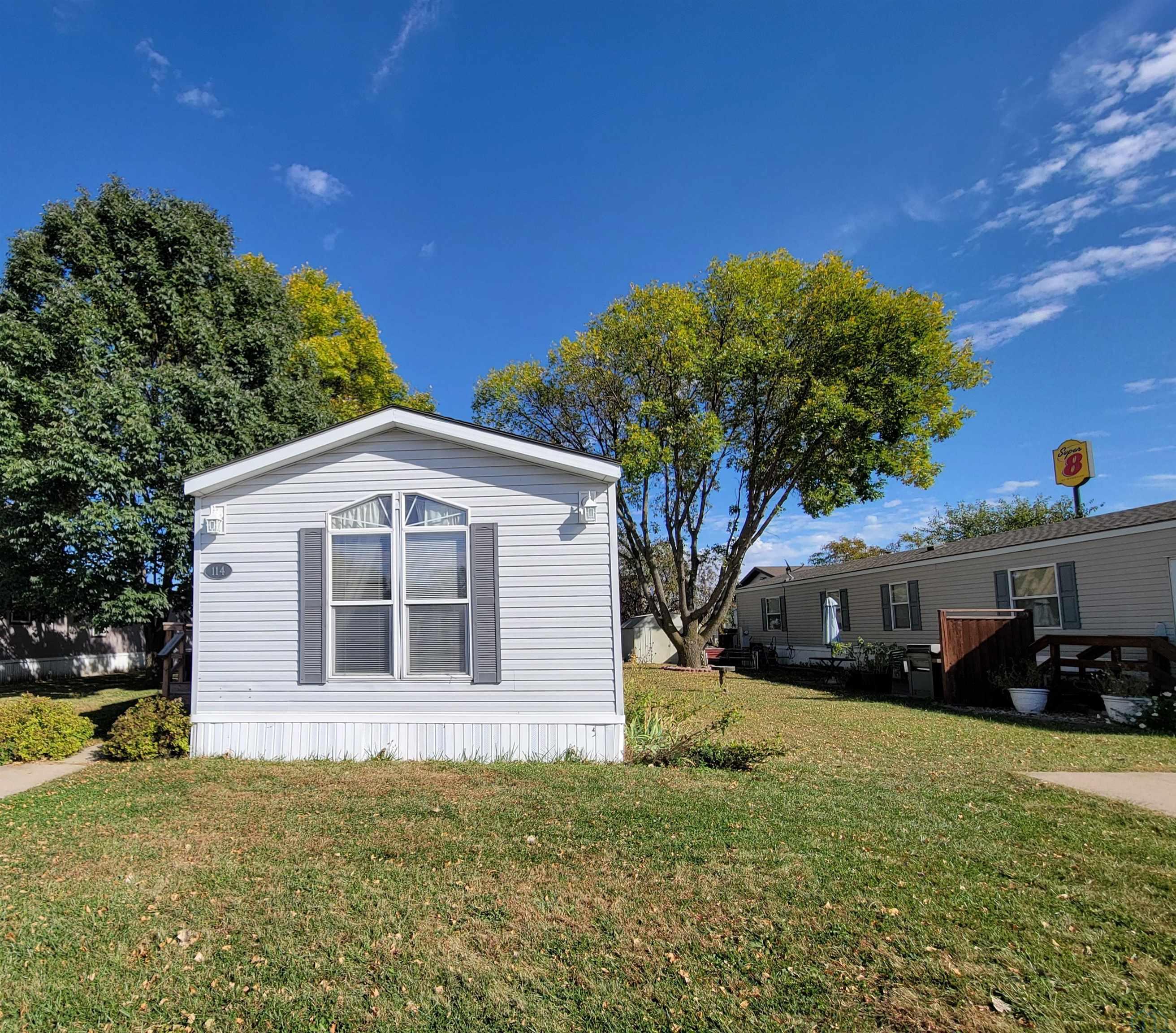 114 Cotts Drive, No. Sioux City, SD 57049 