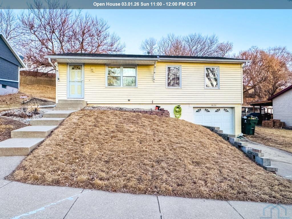 3828 OSAGE TER, Sioux City, IA 51104 