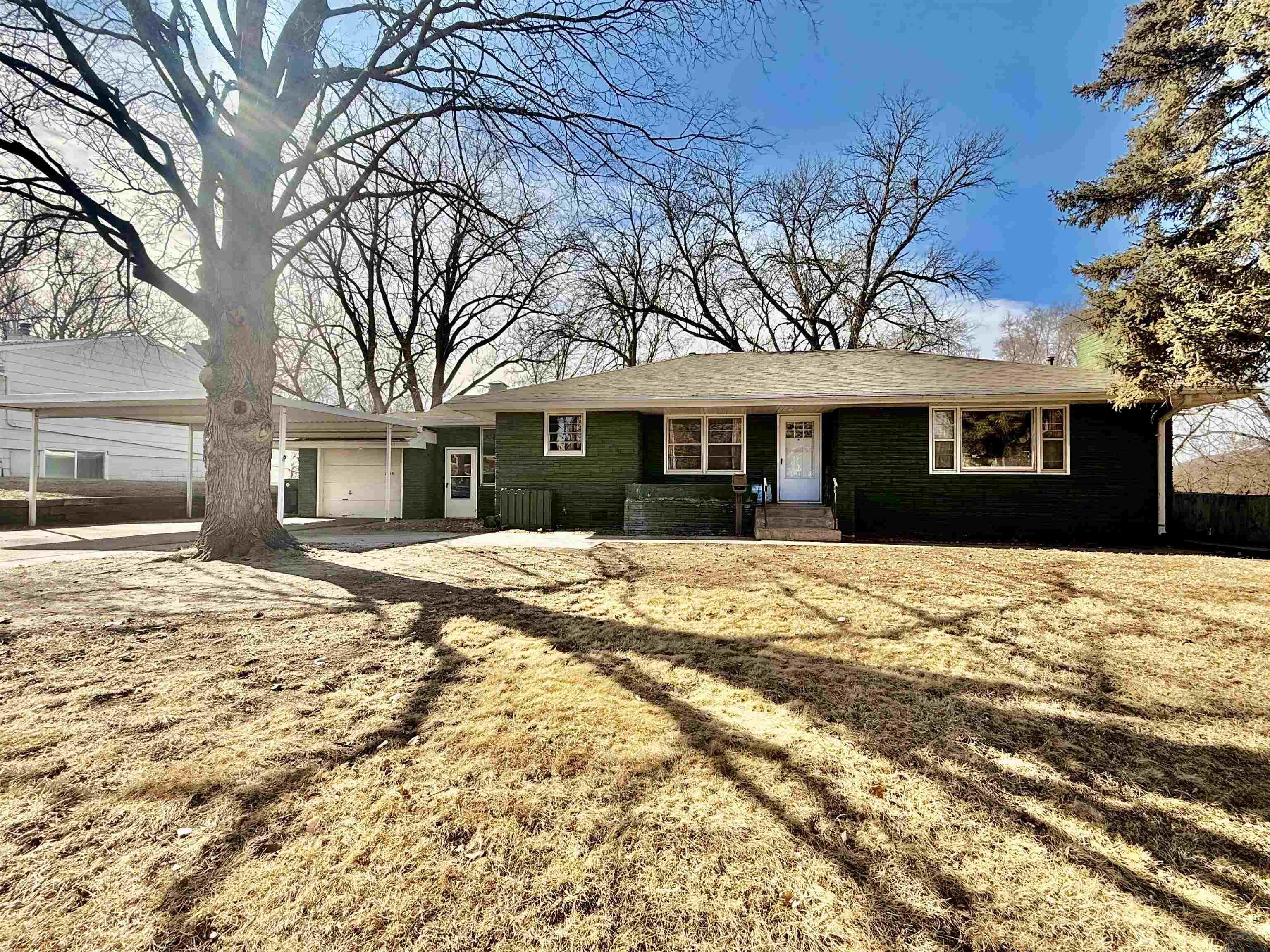 2839 SAINT AUBIN STREET S, Sioux City, IA 51106 