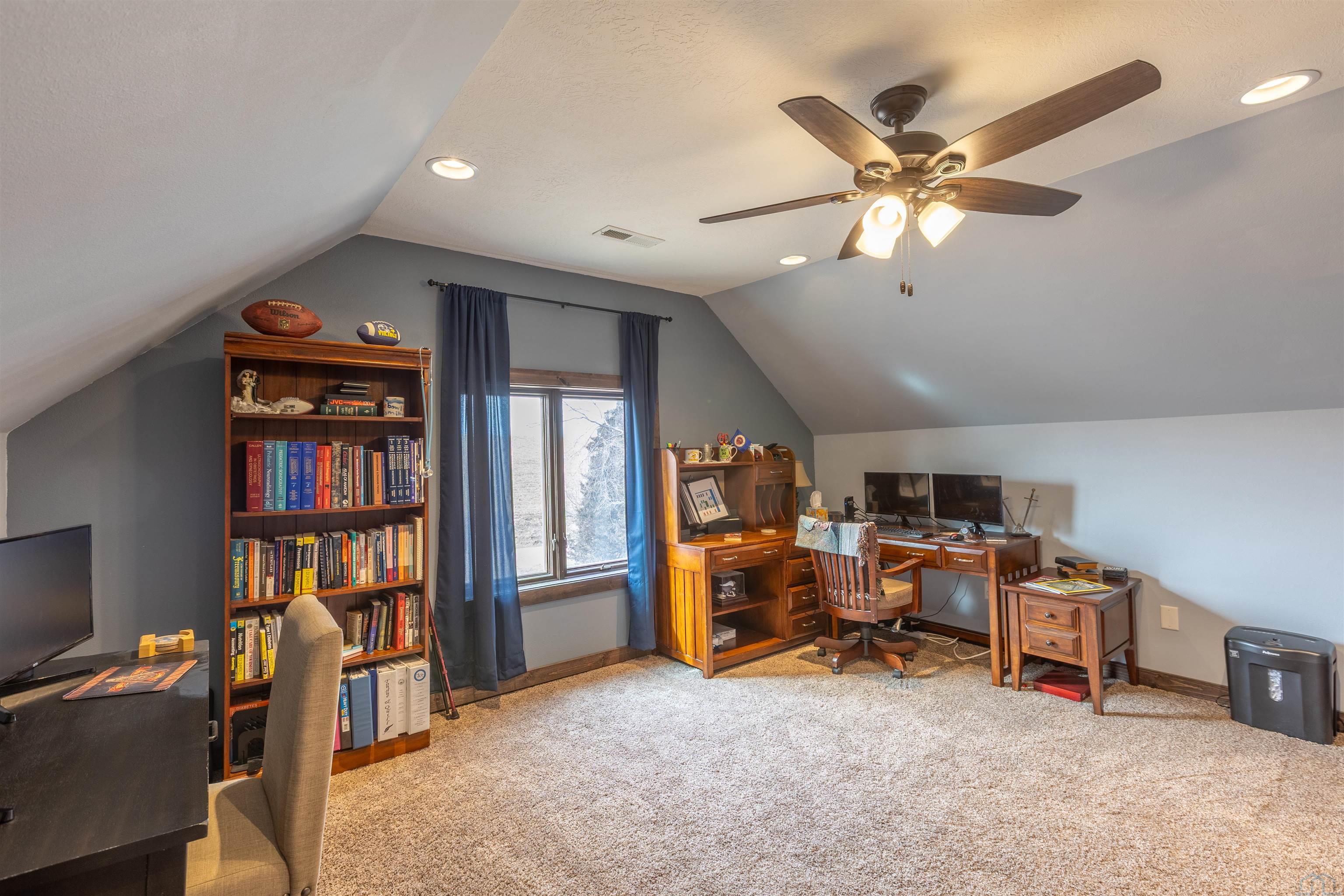 MLS #831916