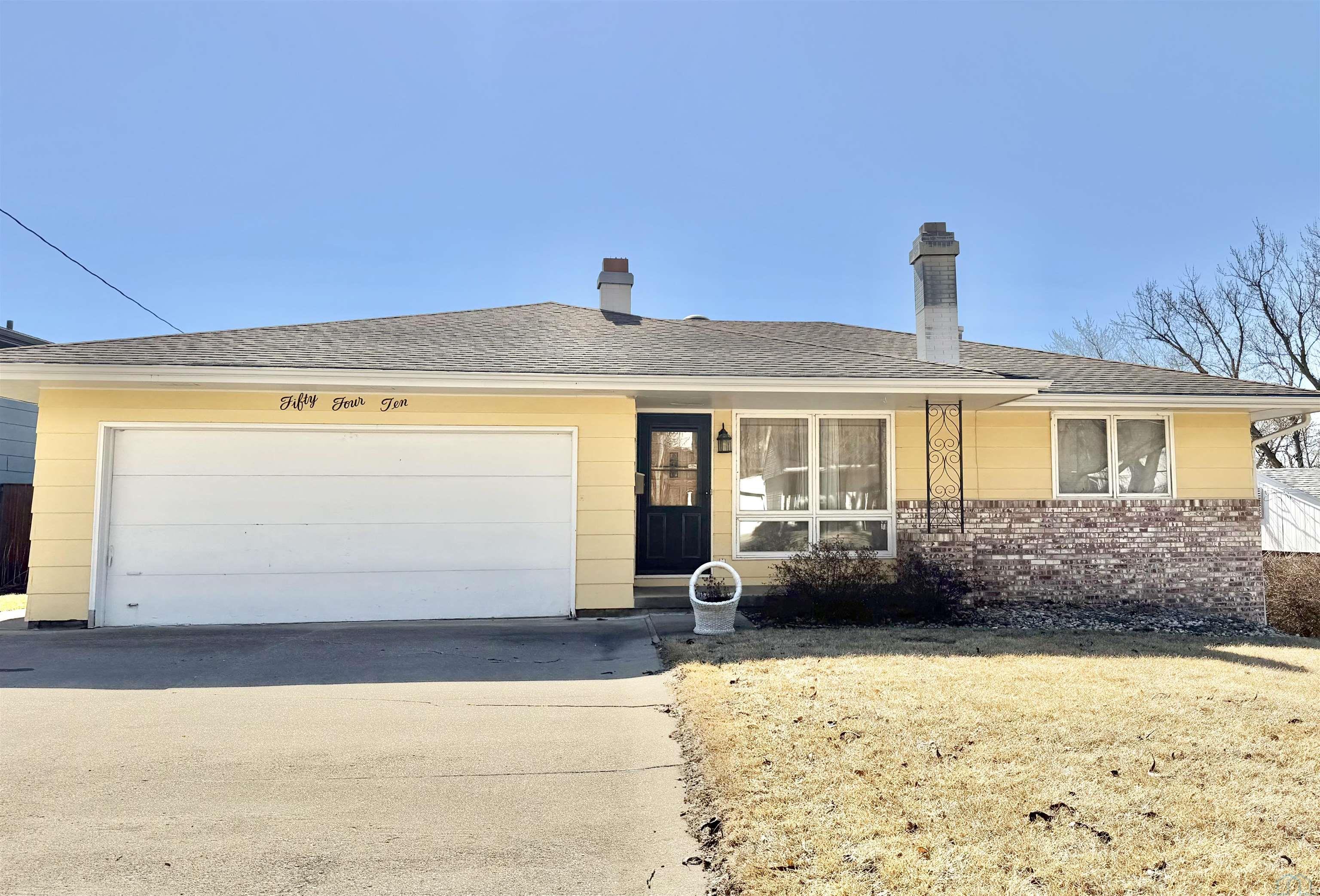 5410 Glenn Ave, Sioux City, IA 51106 