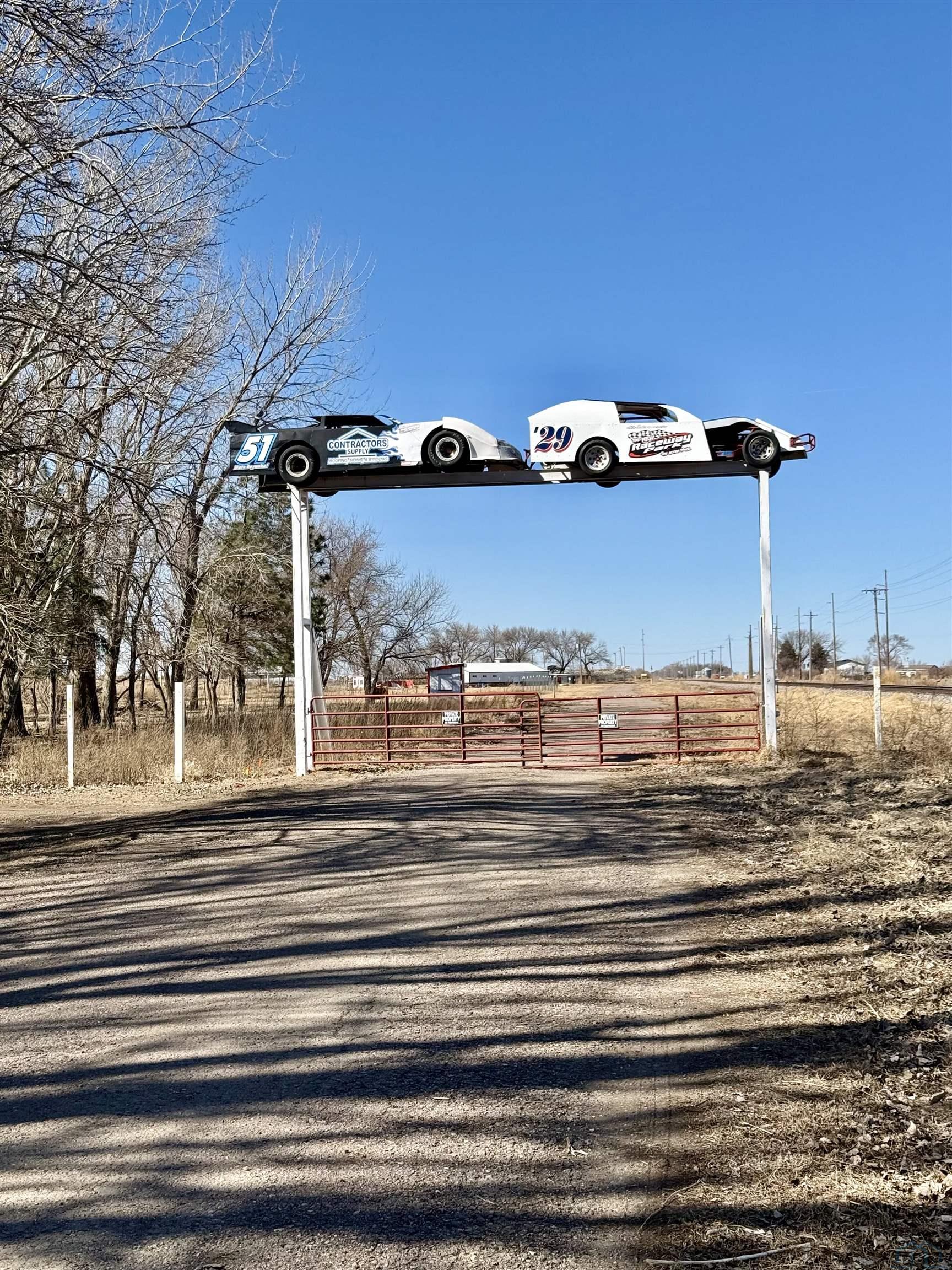 33327 484th, Jefferson, SD 57038 