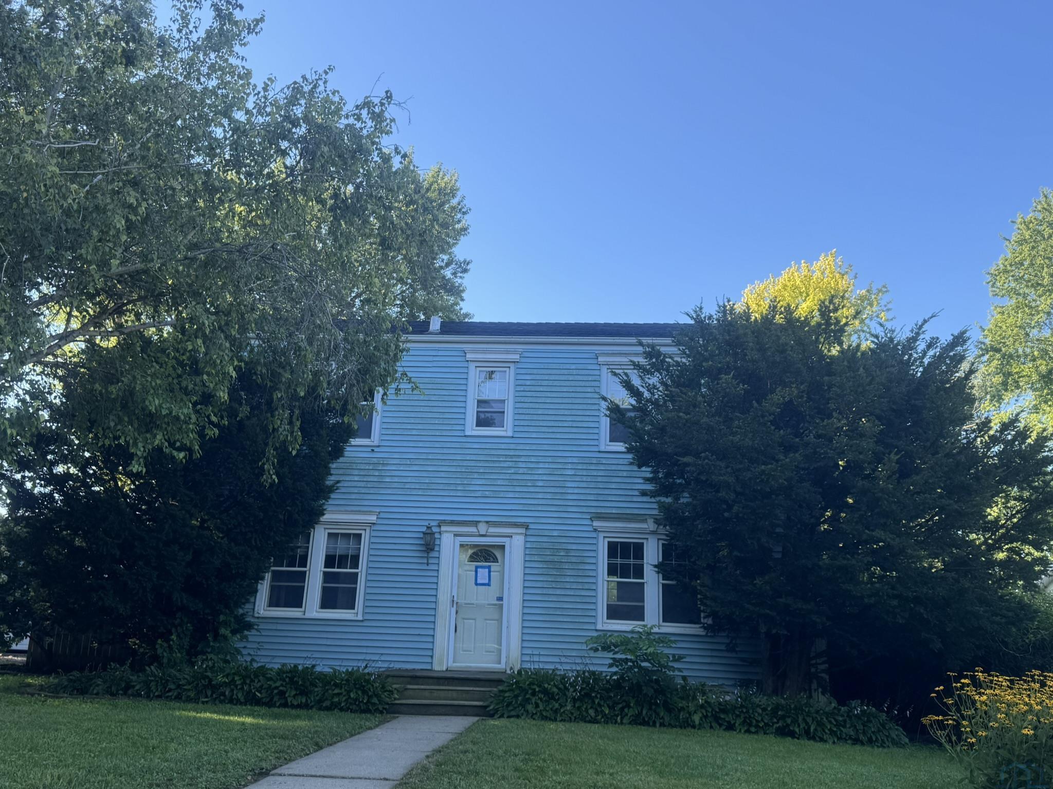 310 35th, Sioux City, IA 51104 