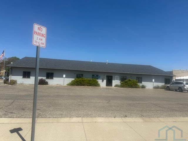 121 Kidder Street, Vermillion, SD 57069 