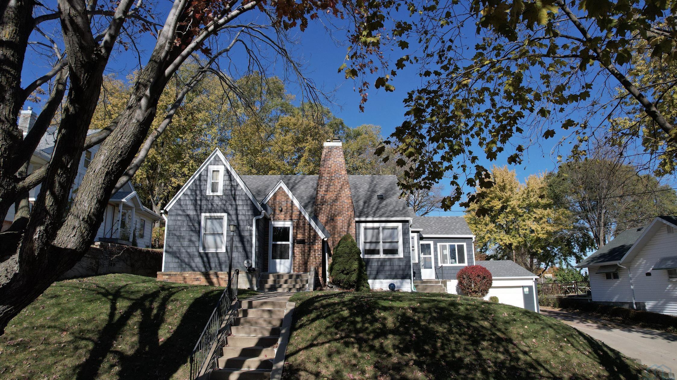 1801 16th Street W, Sioux City, IA 51103 