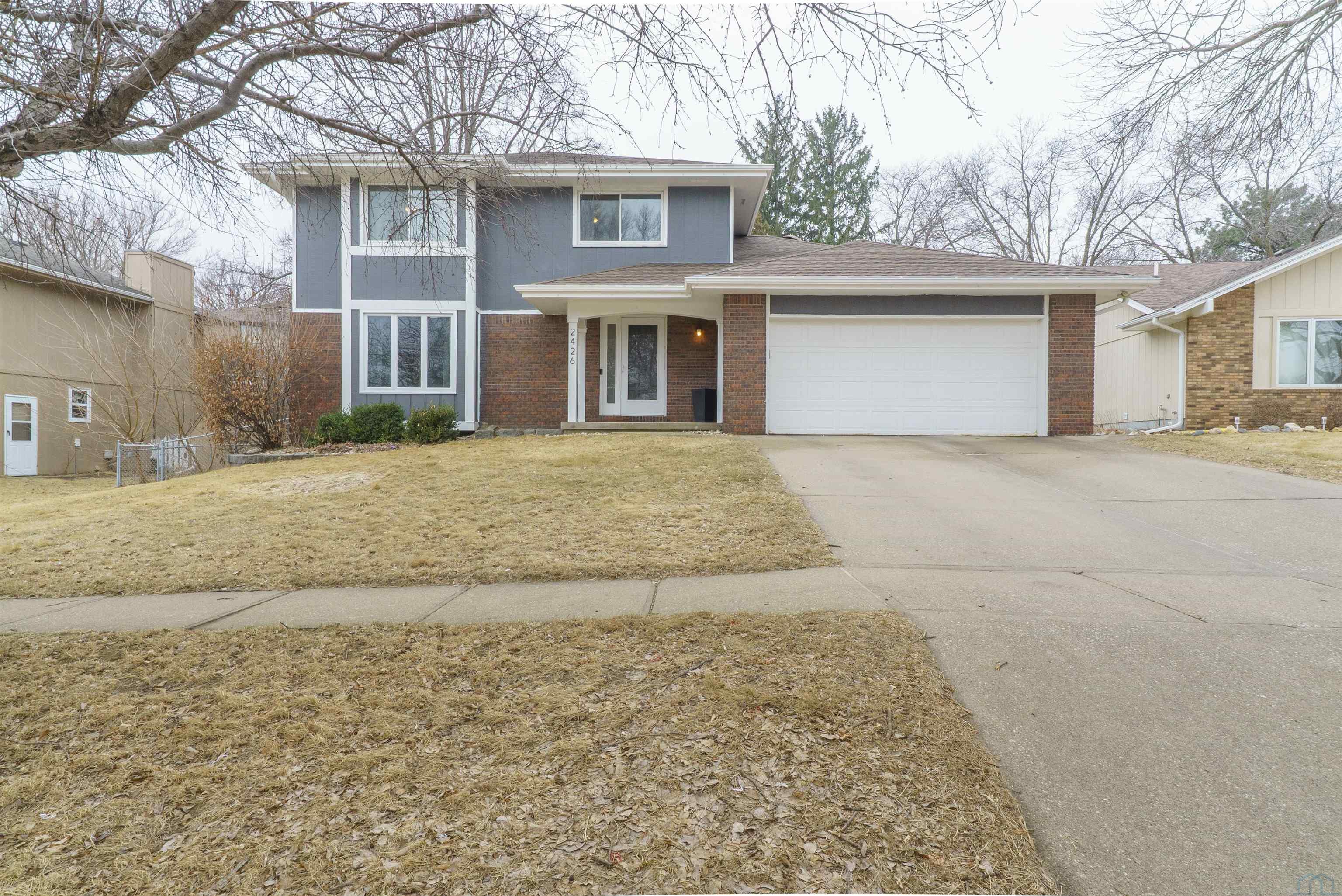 2426 MOHAWK DR, Sioux City, IA 51104 