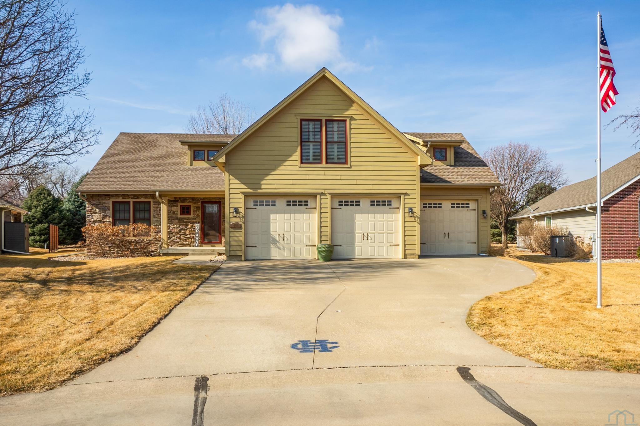 480 Bluestem Trail, Dakota Dunes, SD 57049 