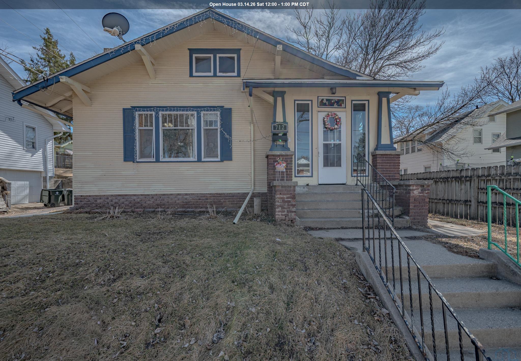 712 34TH ST, Sioux City, IA 51104 