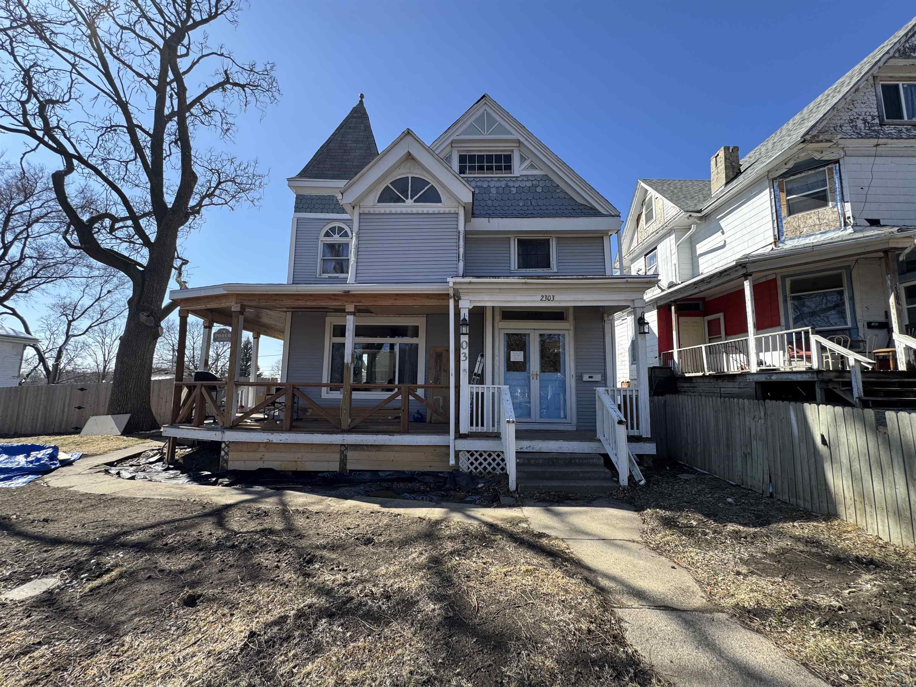 2303 DOUGLAS ST, Sioux City, IA 51104 