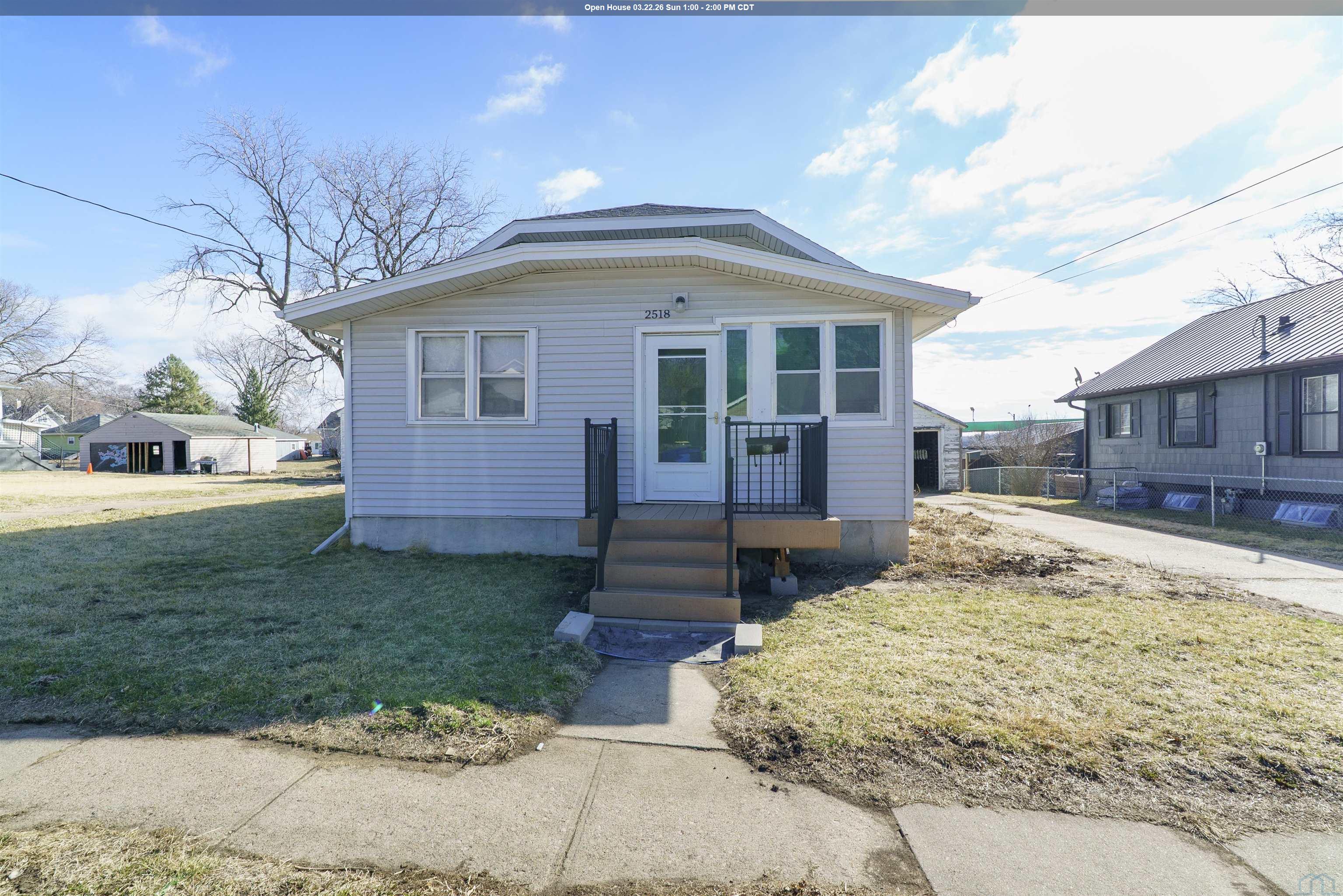 2518 CHAMBERS ST, Sioux City, IA 51104 