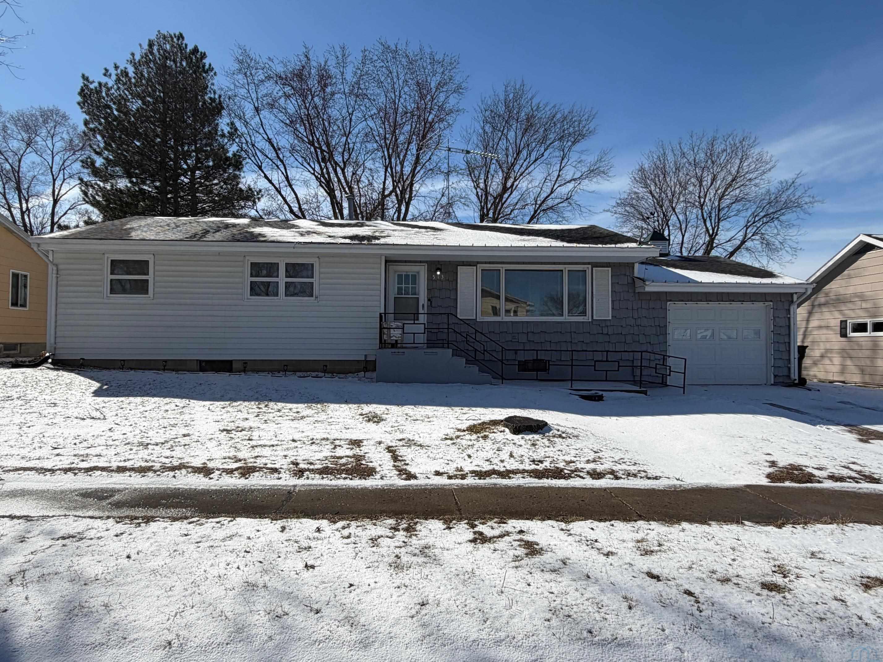 513 Craig Dr. S, Cherokee, IA 51012- 