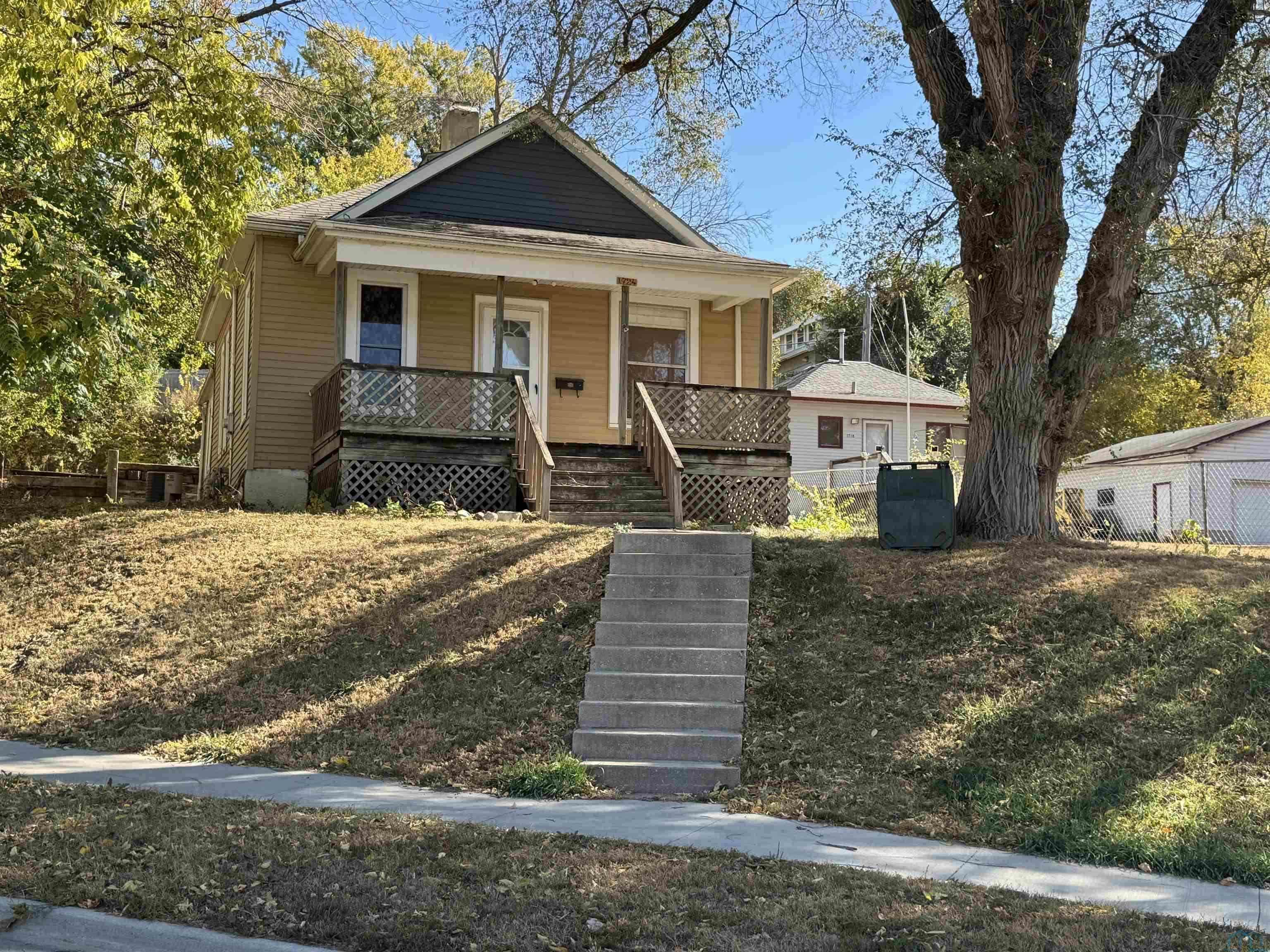 MLS #832160