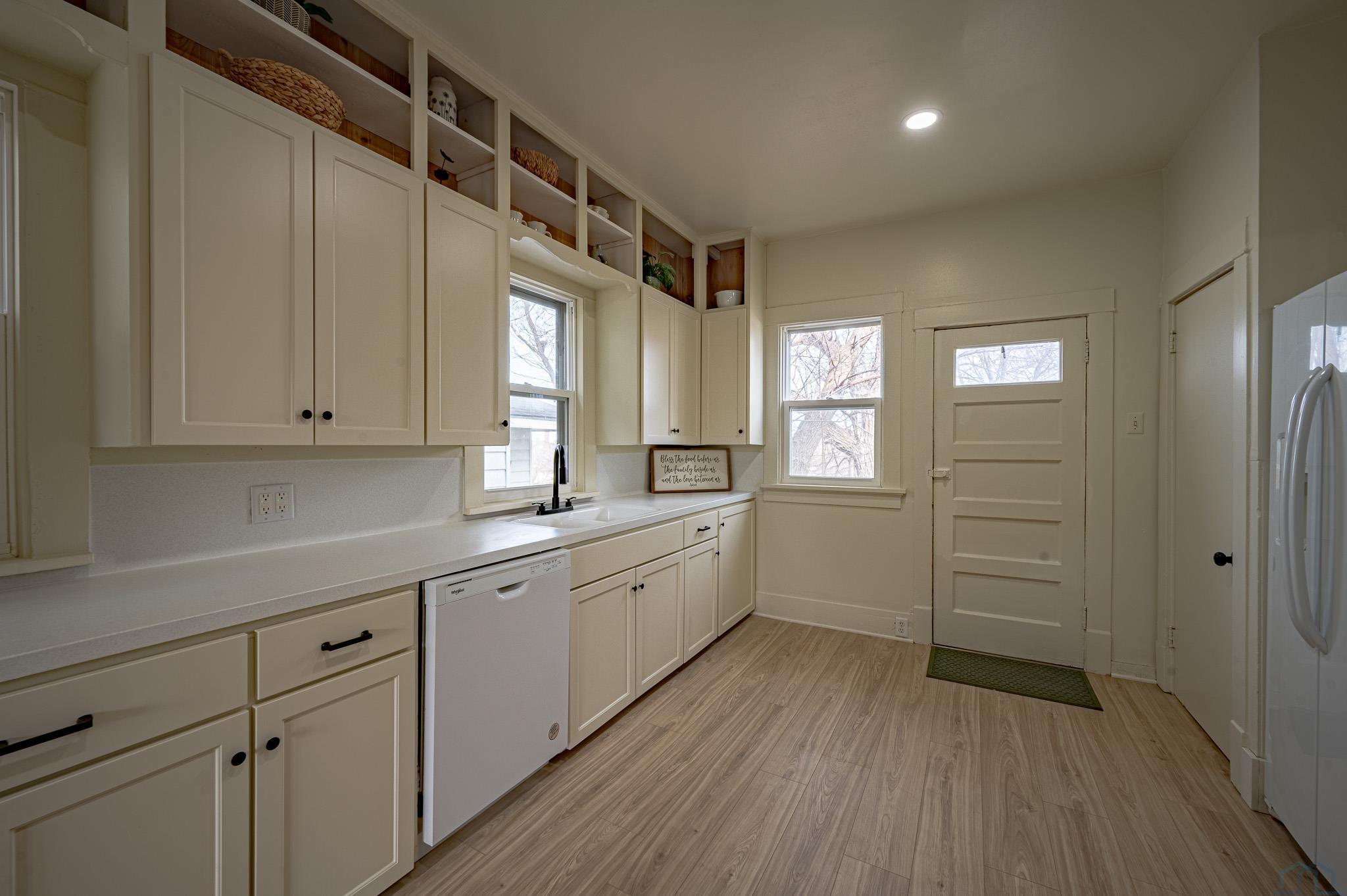 MLS #832177