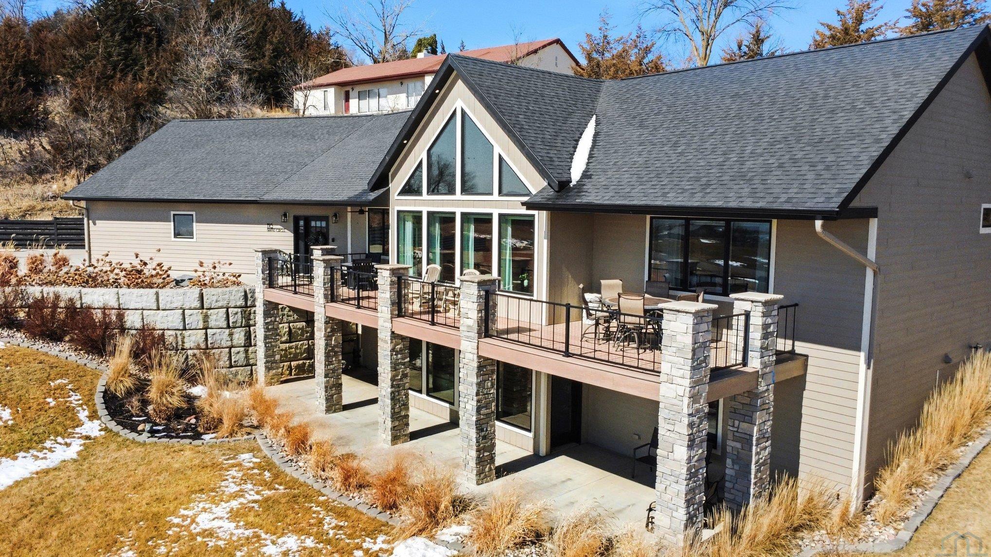 116 Drake, Yankton, SD 57078 