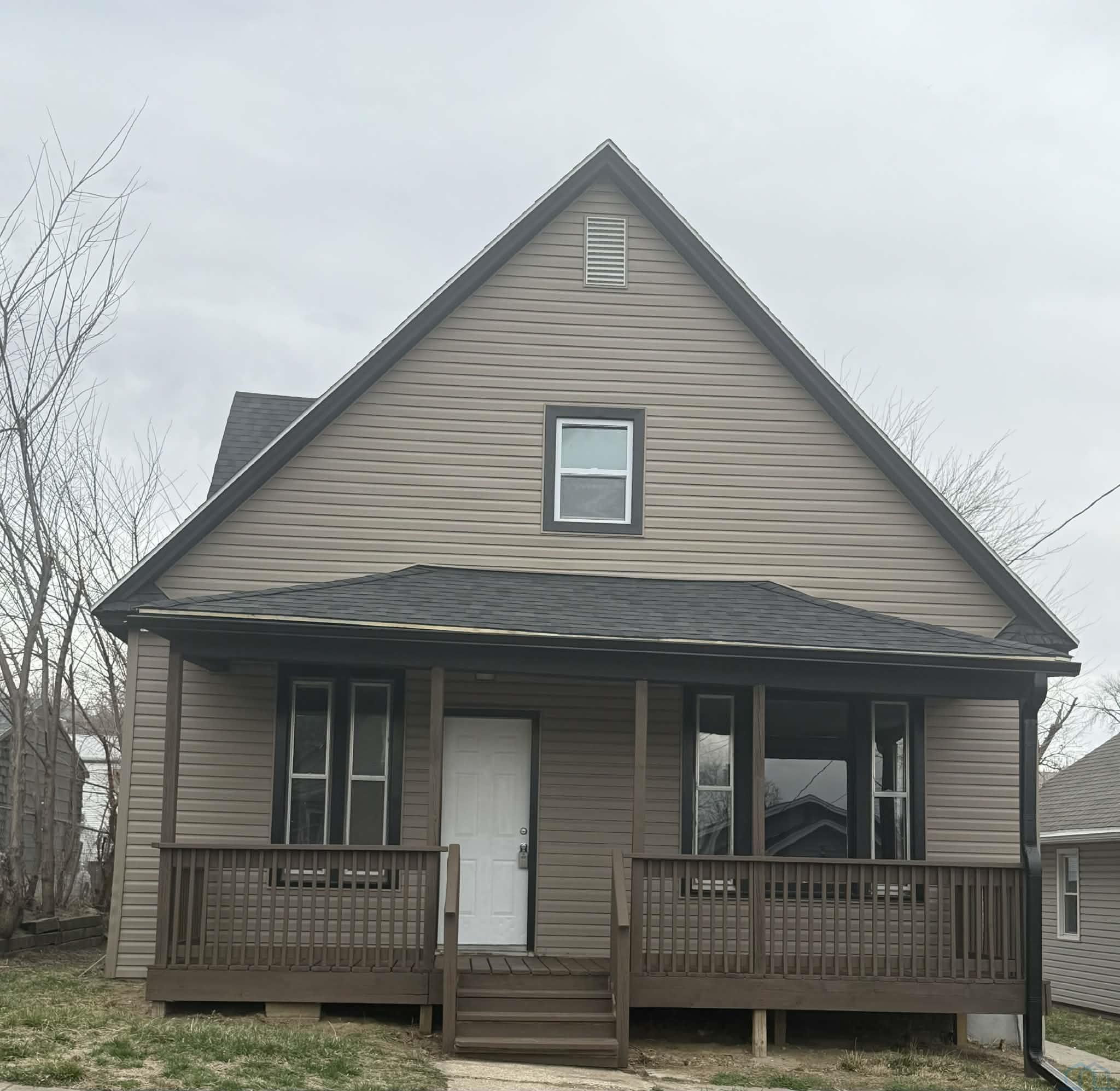1207 25th, Sioux City, IA 51104 