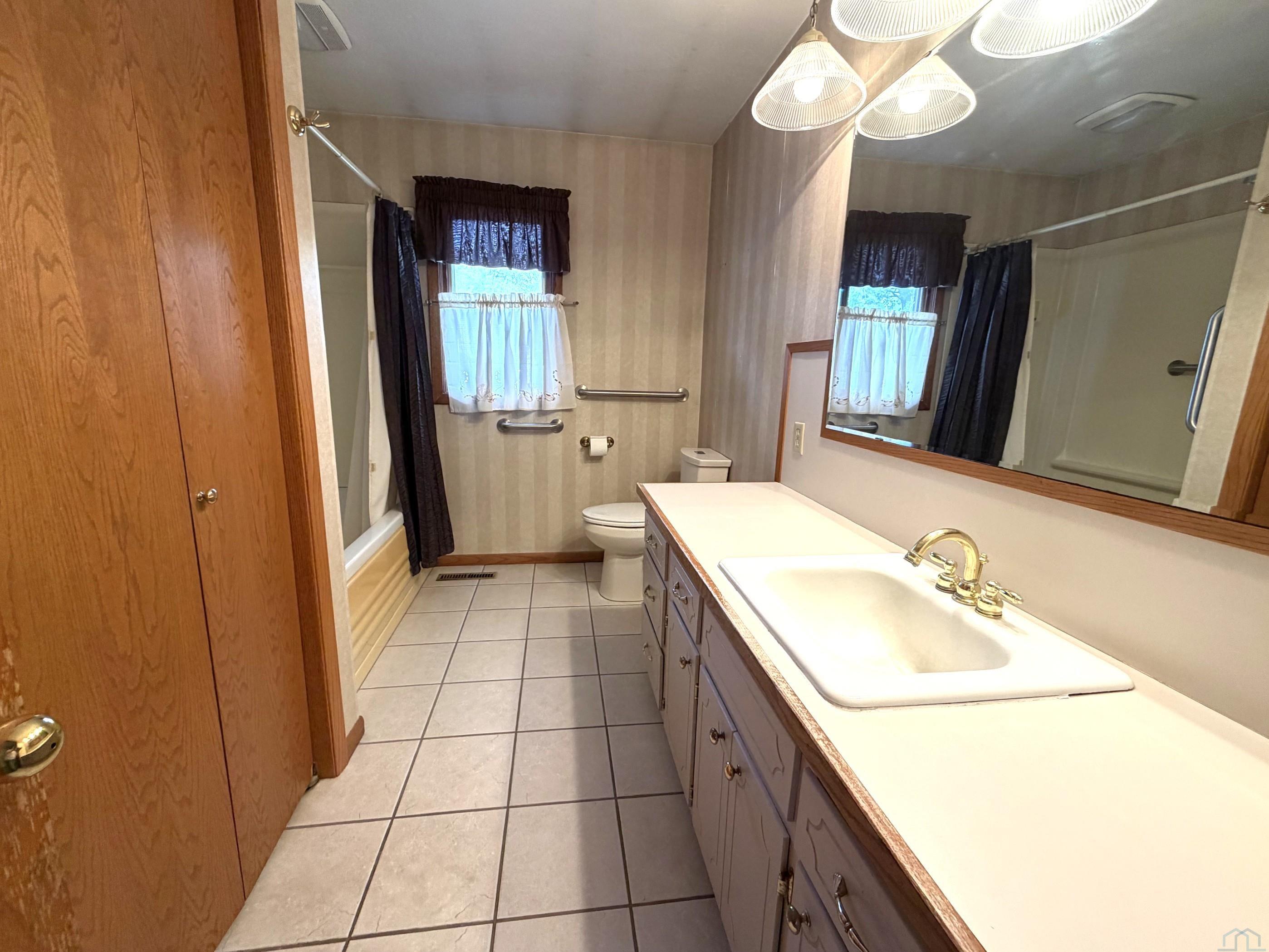 MLS #832237