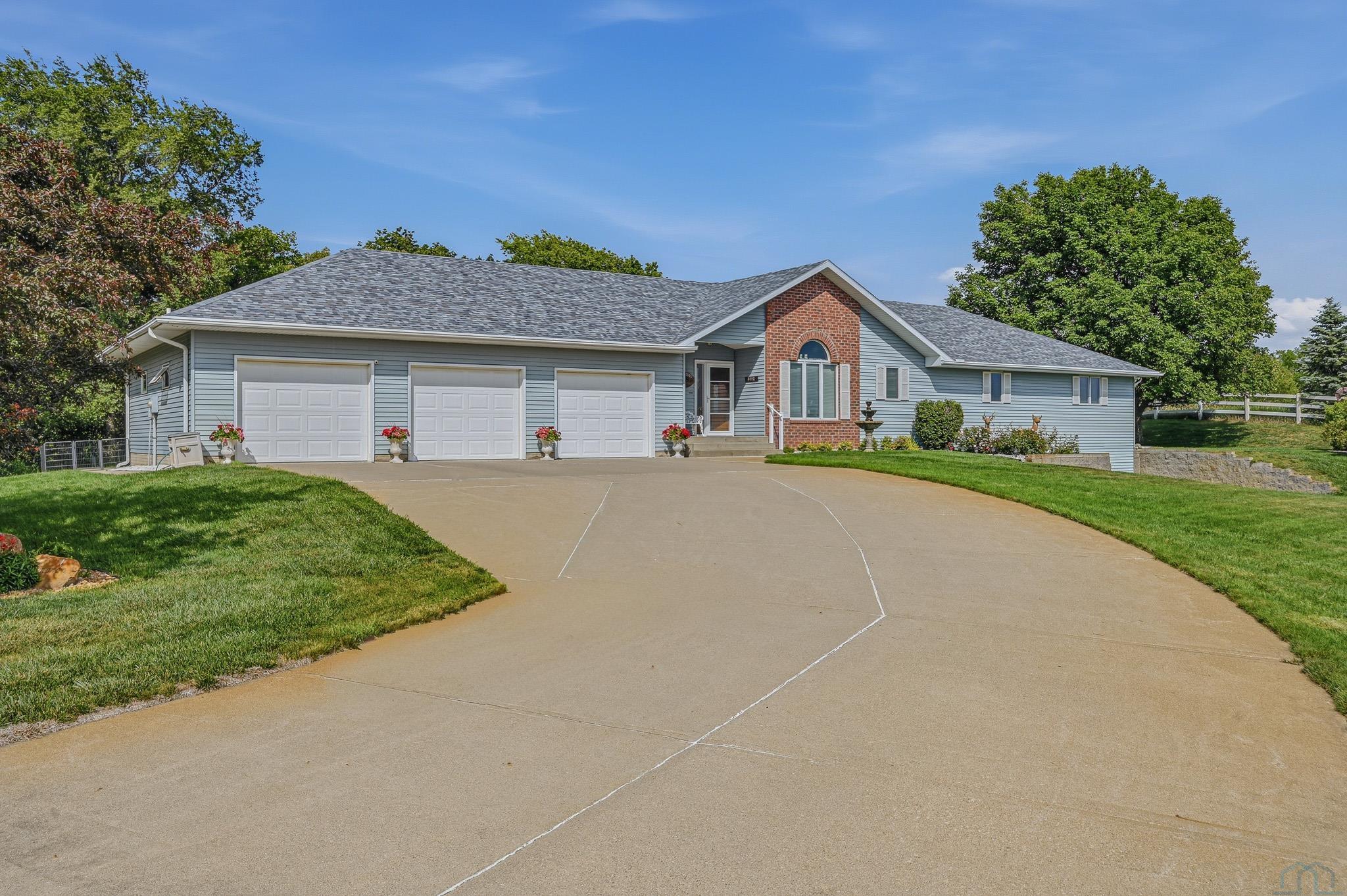 4440 Lost Meadows Road, Sioux City, IA 51108 