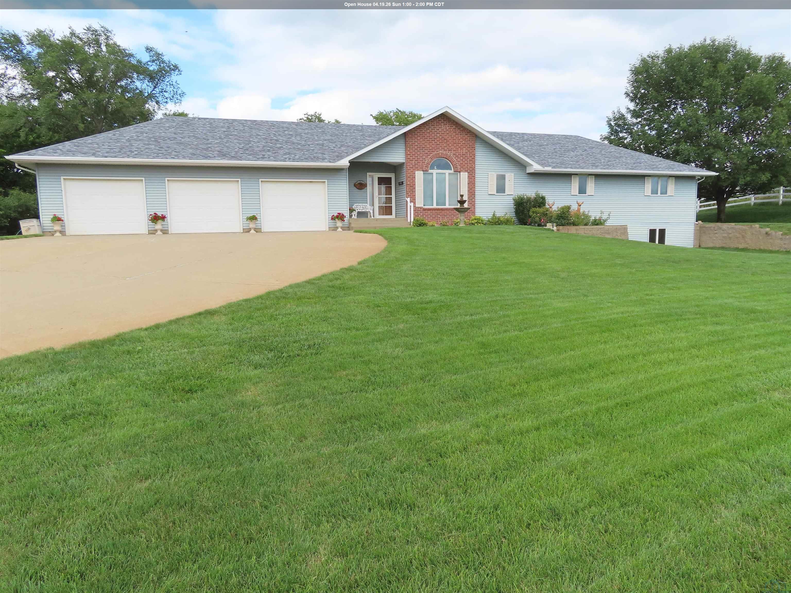 4440 Lost Meadows Road, Sioux City, IA 51108 