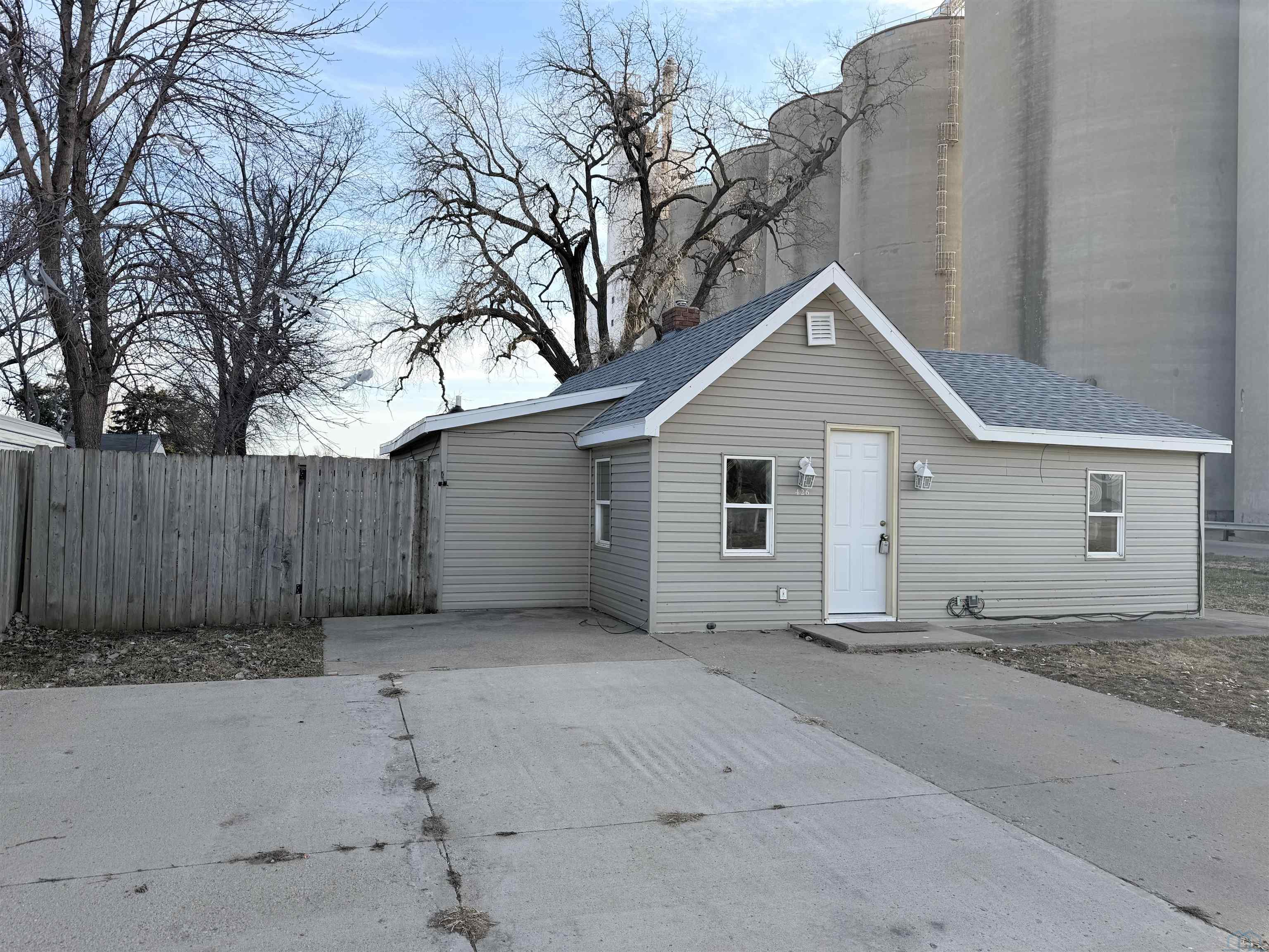 426 27th St W, South Sioux City, NE 68776 