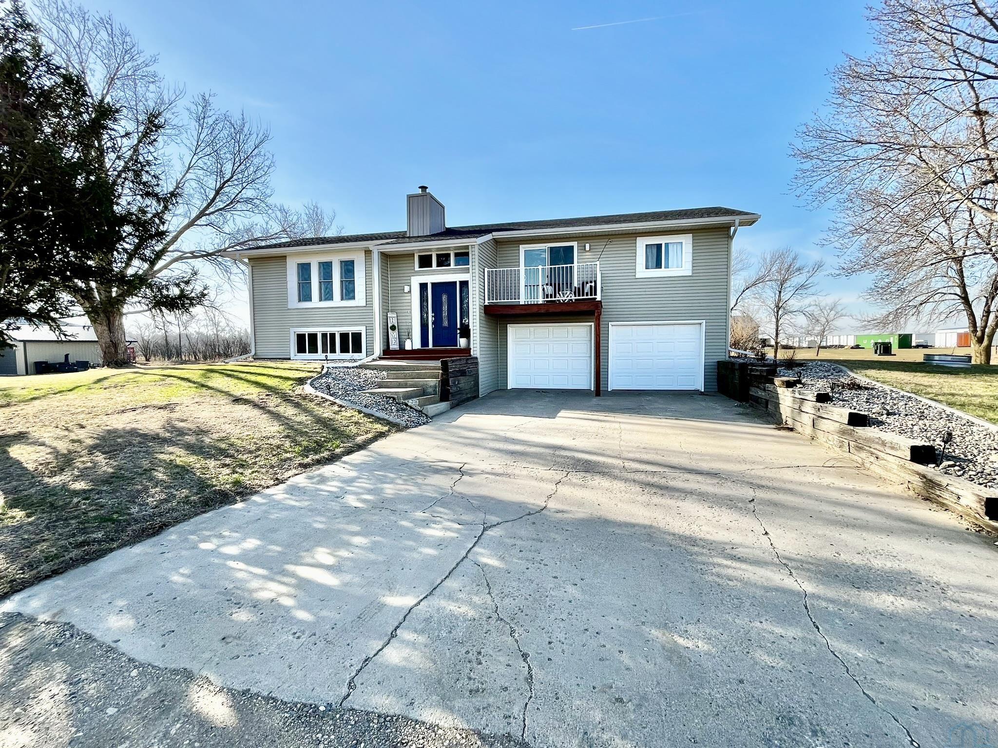 802 Franciscan Blvd W, Elk Point, SD 57025 