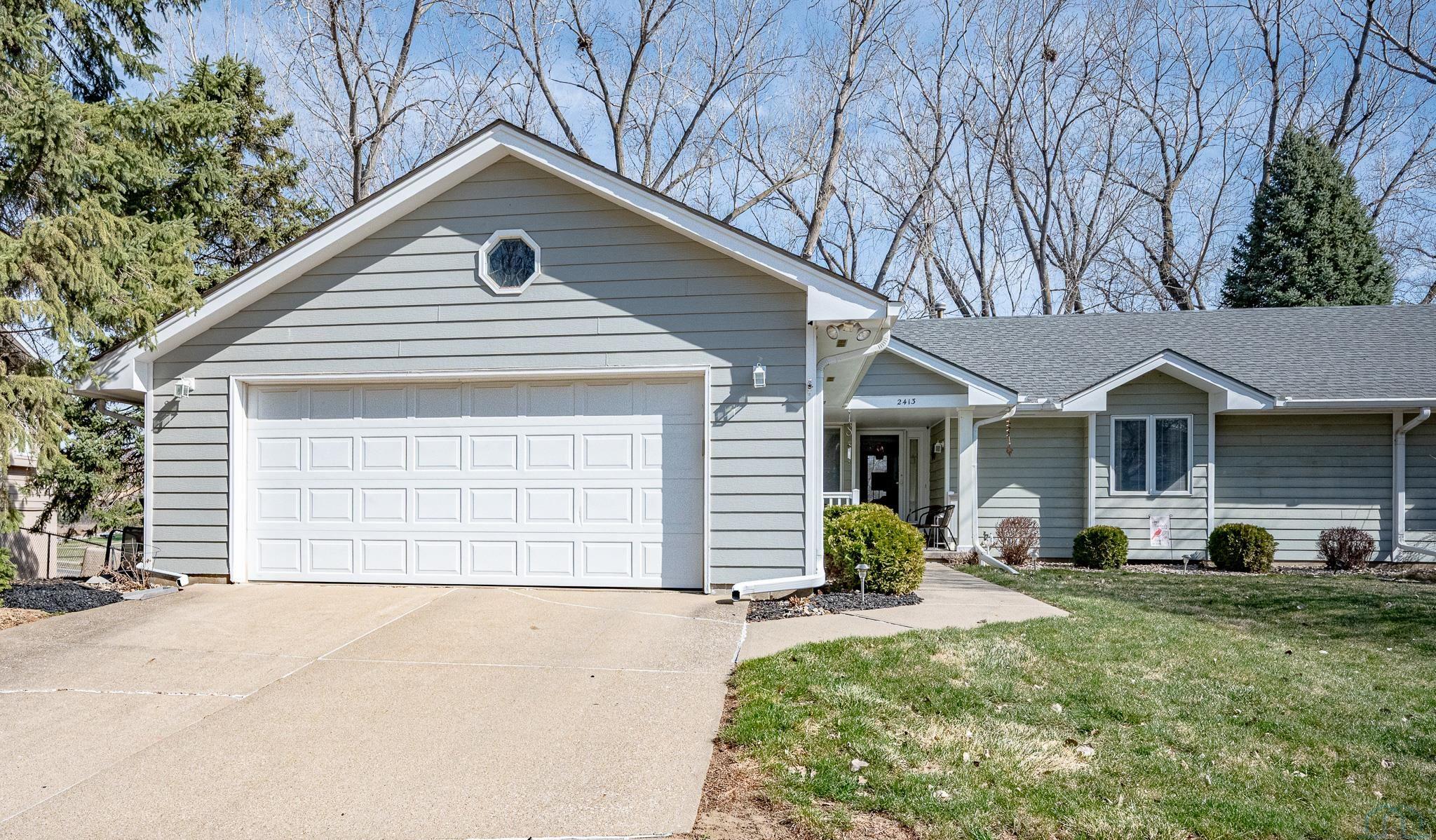 2413 Pueblo Court, Sioux City, IA 51104 