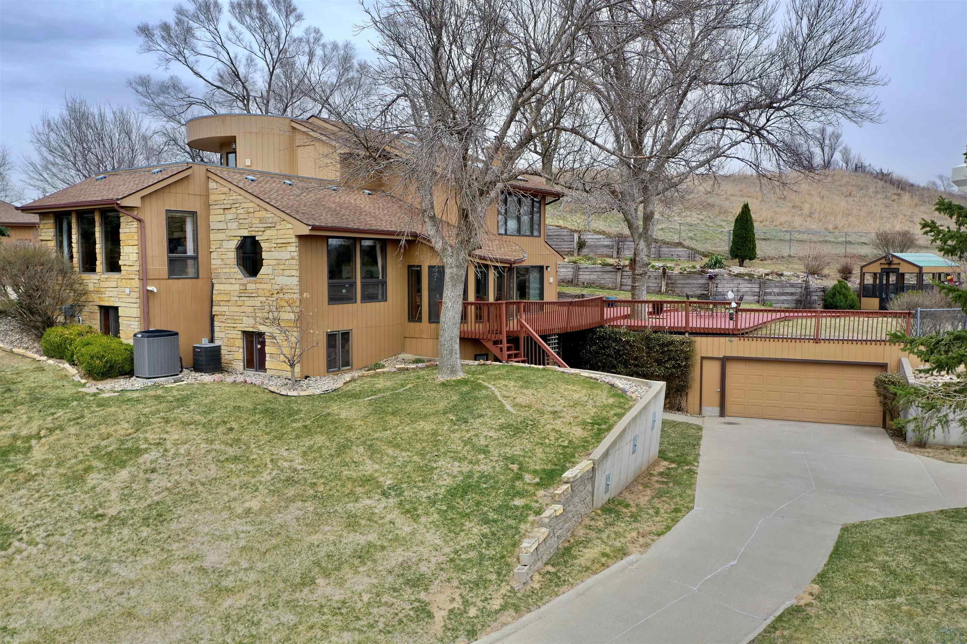 12 Deer Haven Drive, Sioux City, IA 51104 