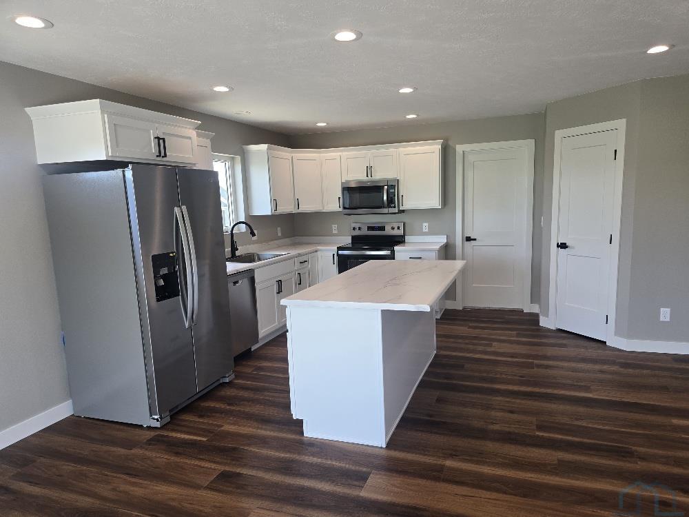 MLS #832300