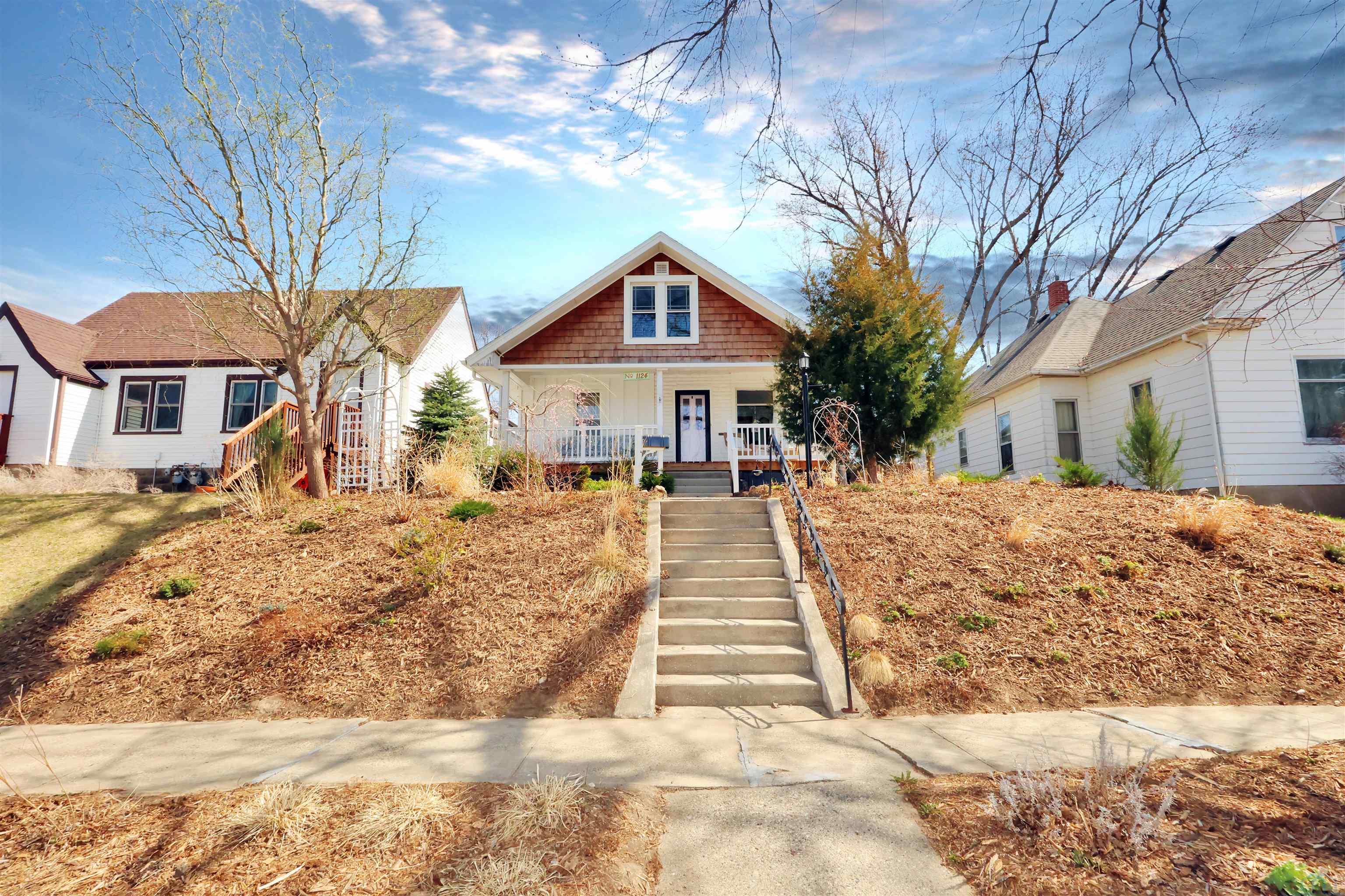 1124 Newton Street S, Sioux City, IA 51106 