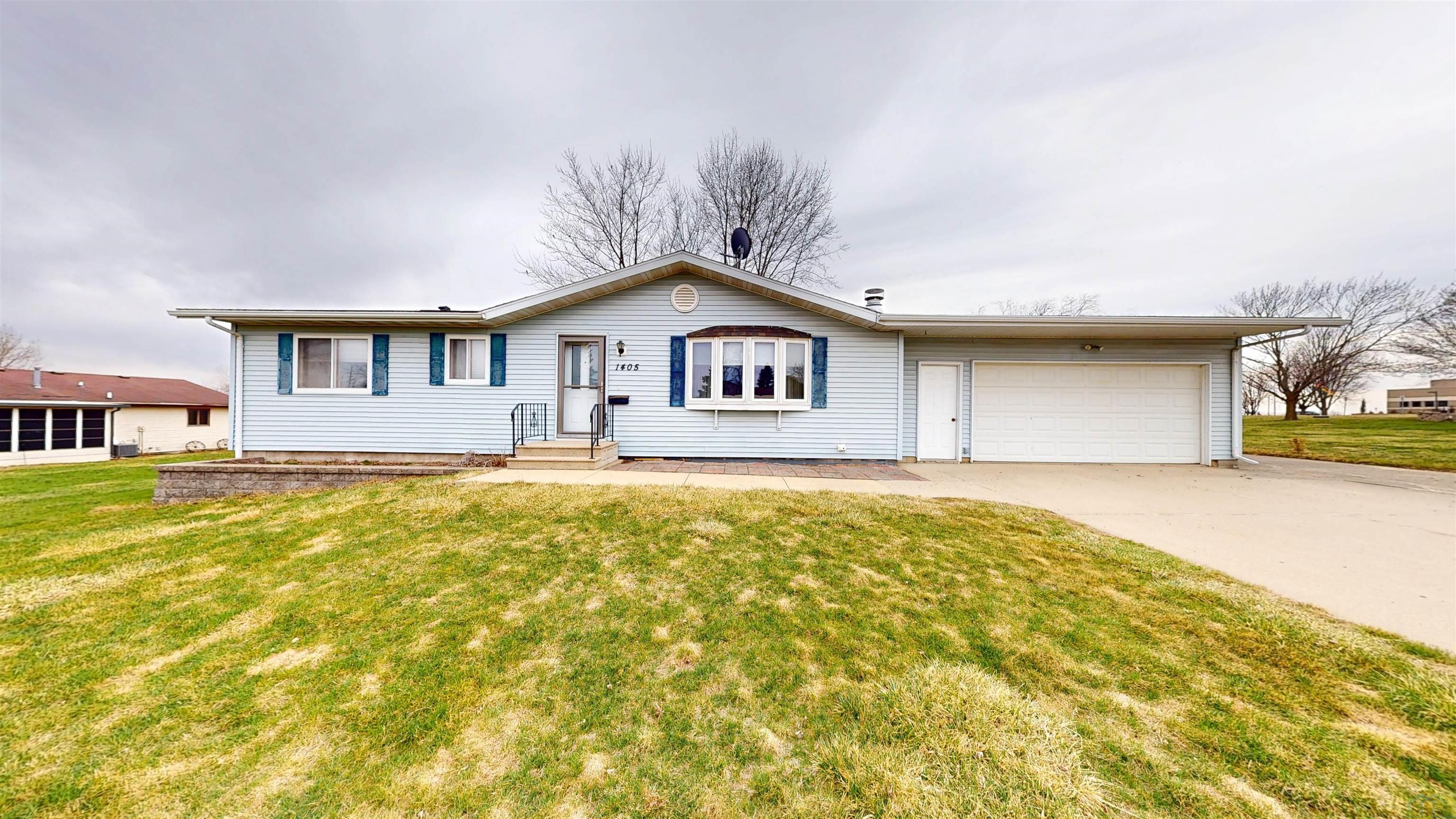 1405 GRETA ST, Cherokee, IA 51012 