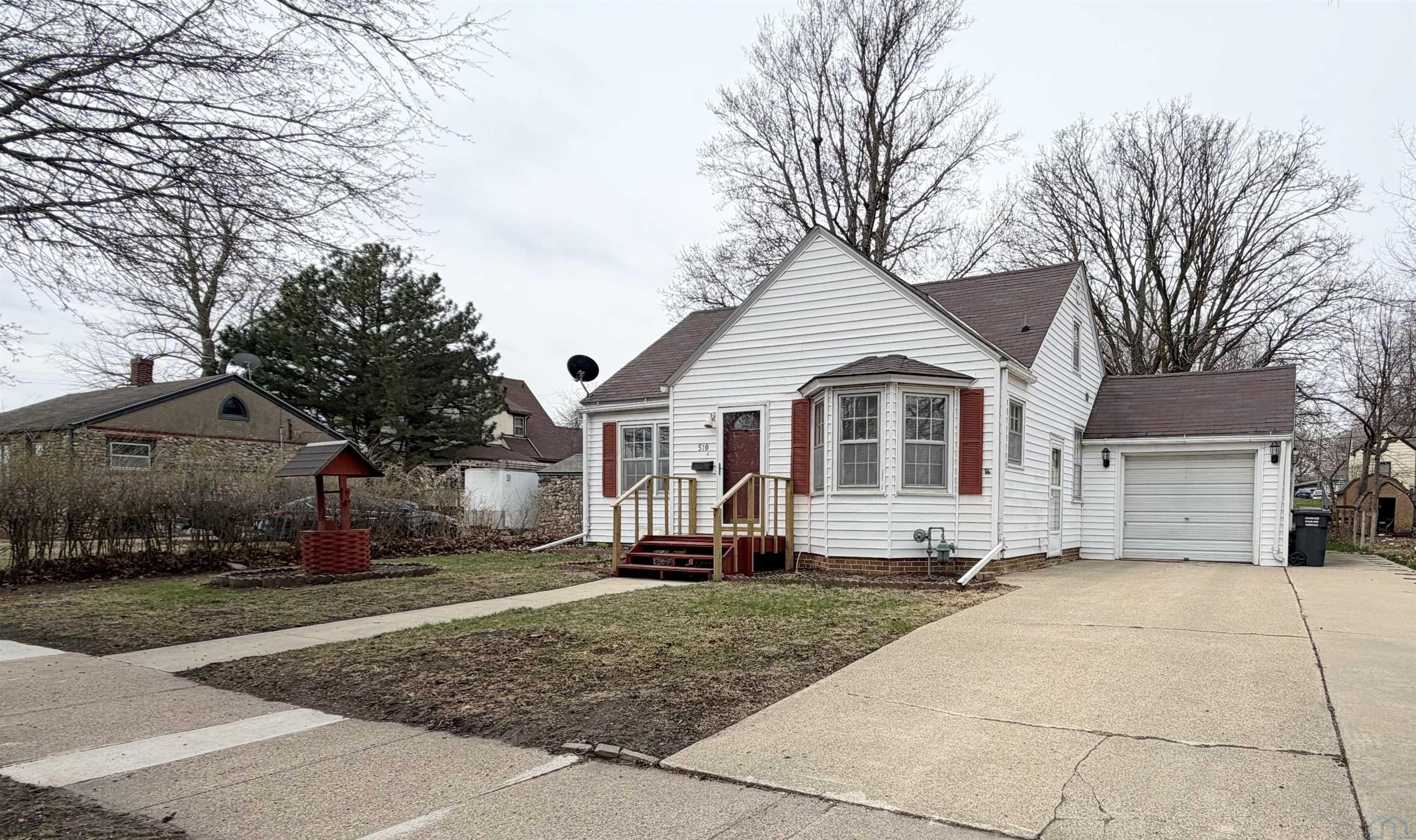 510 WESTERN AVE, Storm Lake, IA 50588 
