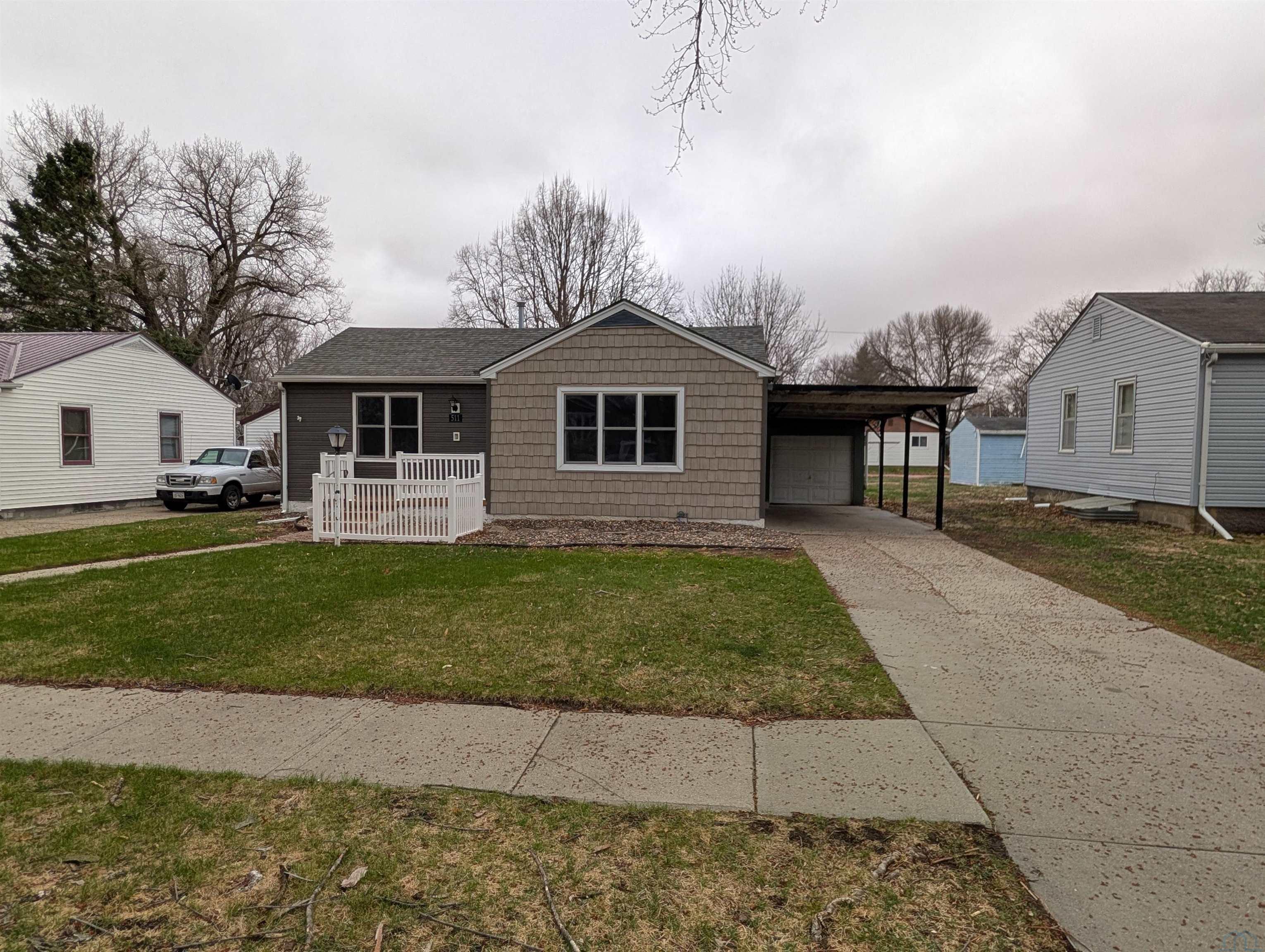 511 Fourth Street W, Wakefield, NE 68784 