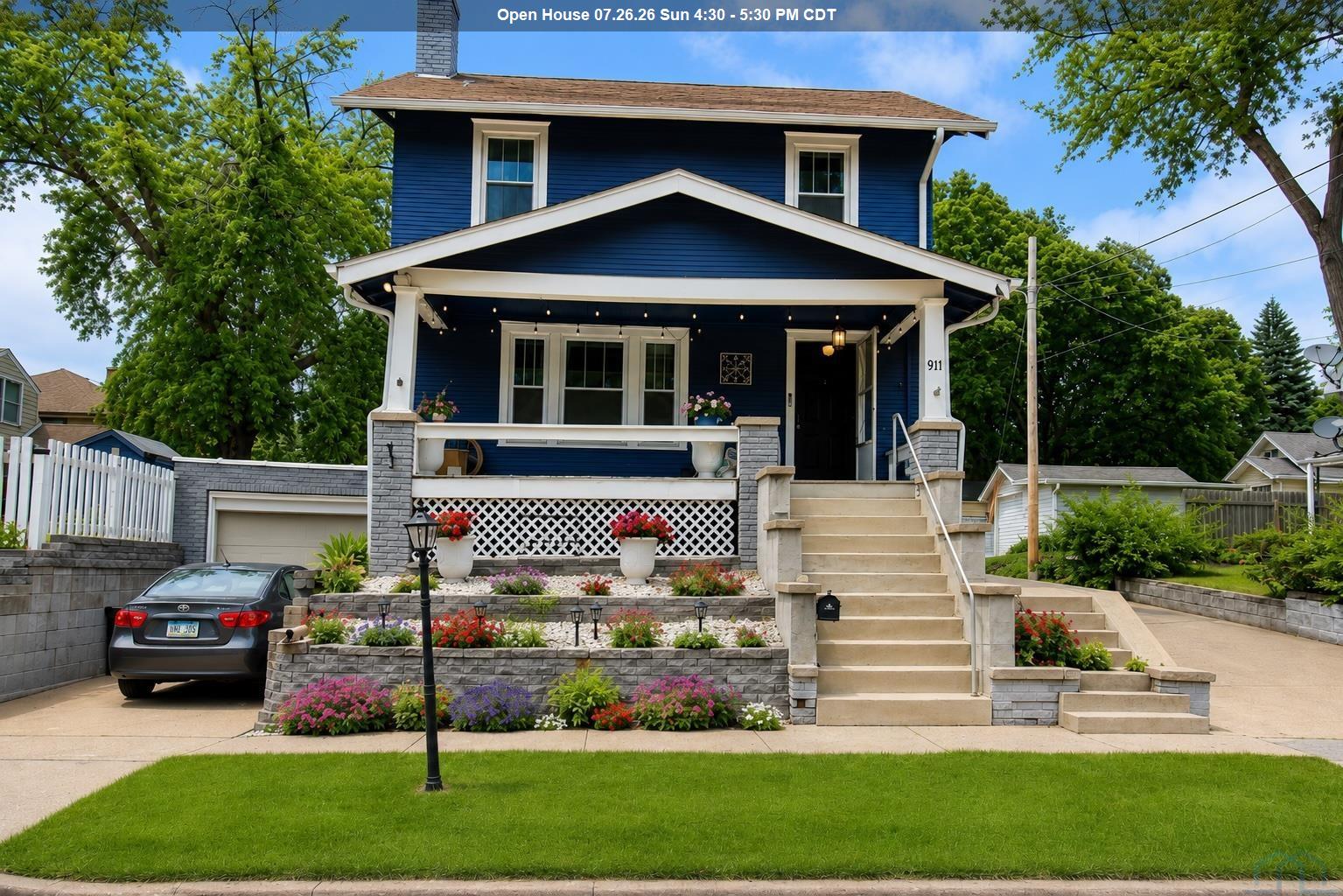 911 32nd, Sioux City, IA 51104 
