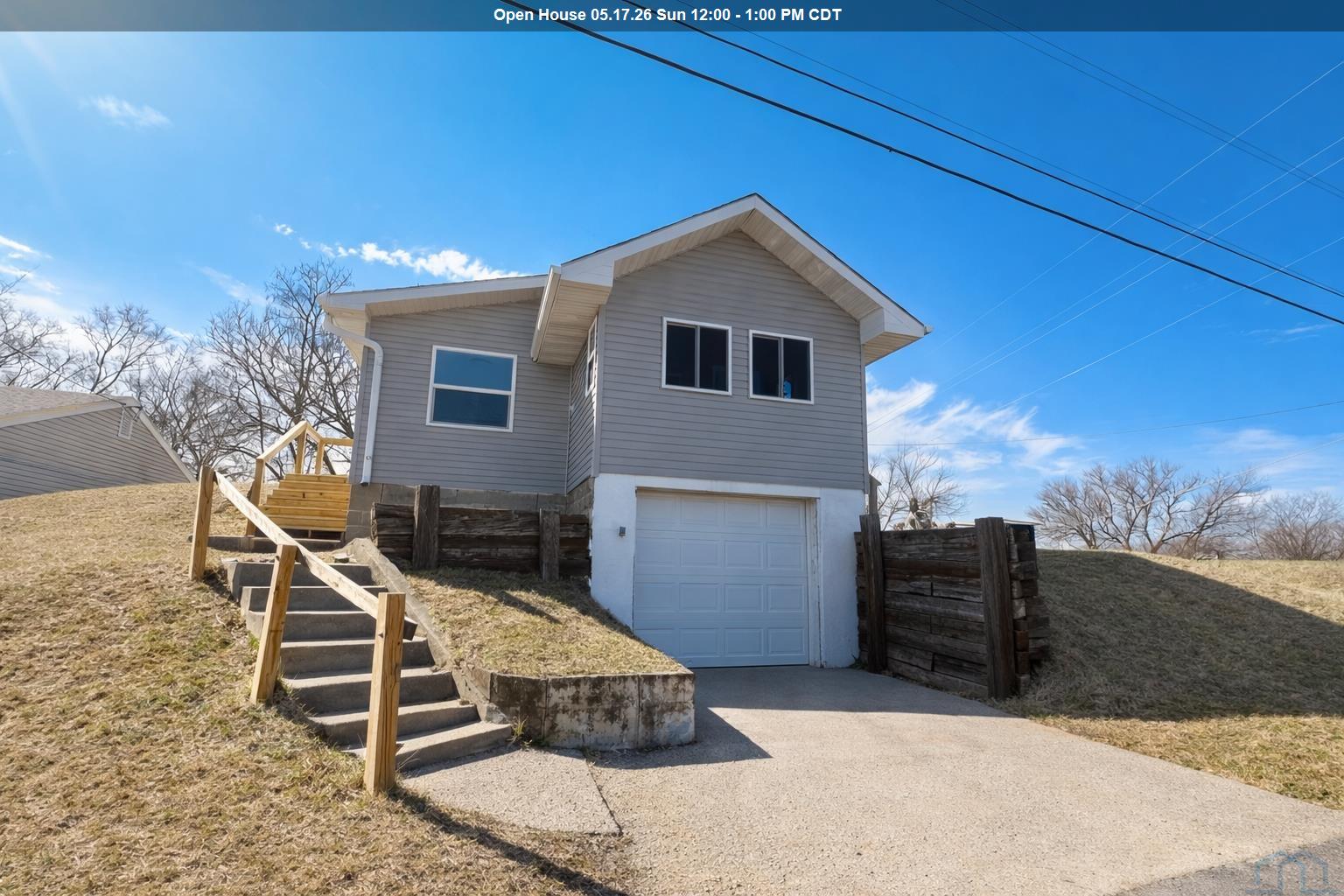 1920 14 W, Sioux City, IA 51103 