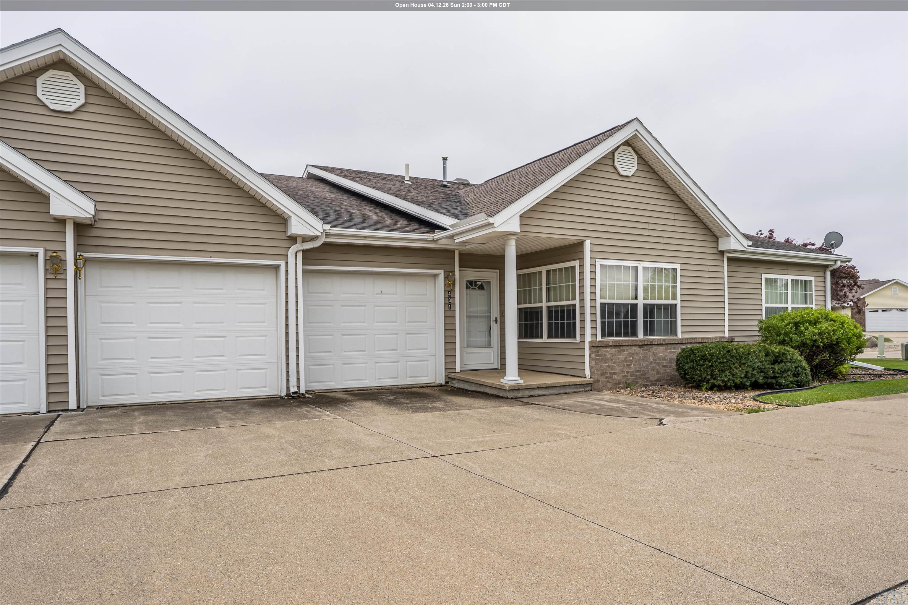 790 Cedar View Dr #401, LeMars, IA 51031 