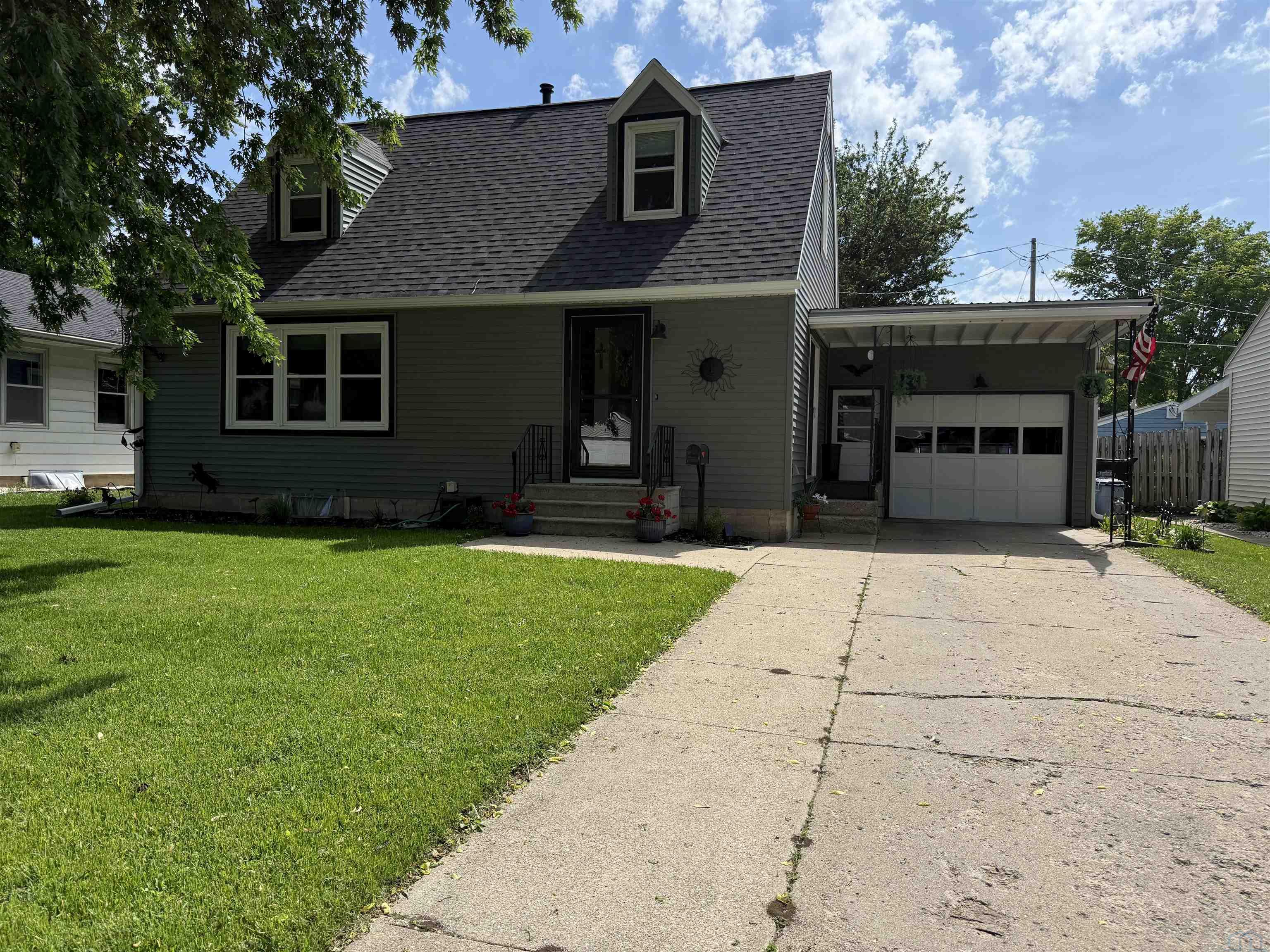 14 SIOUX VALLEY DR, Cherokee, IA 51012 