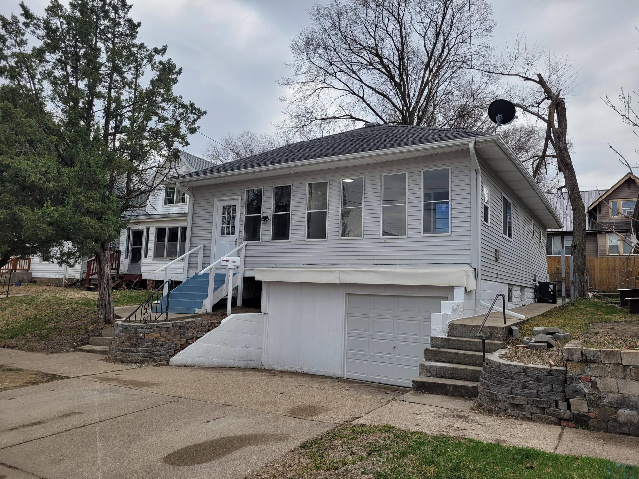 1518 6th Street W, Sioux City, IA 51103 