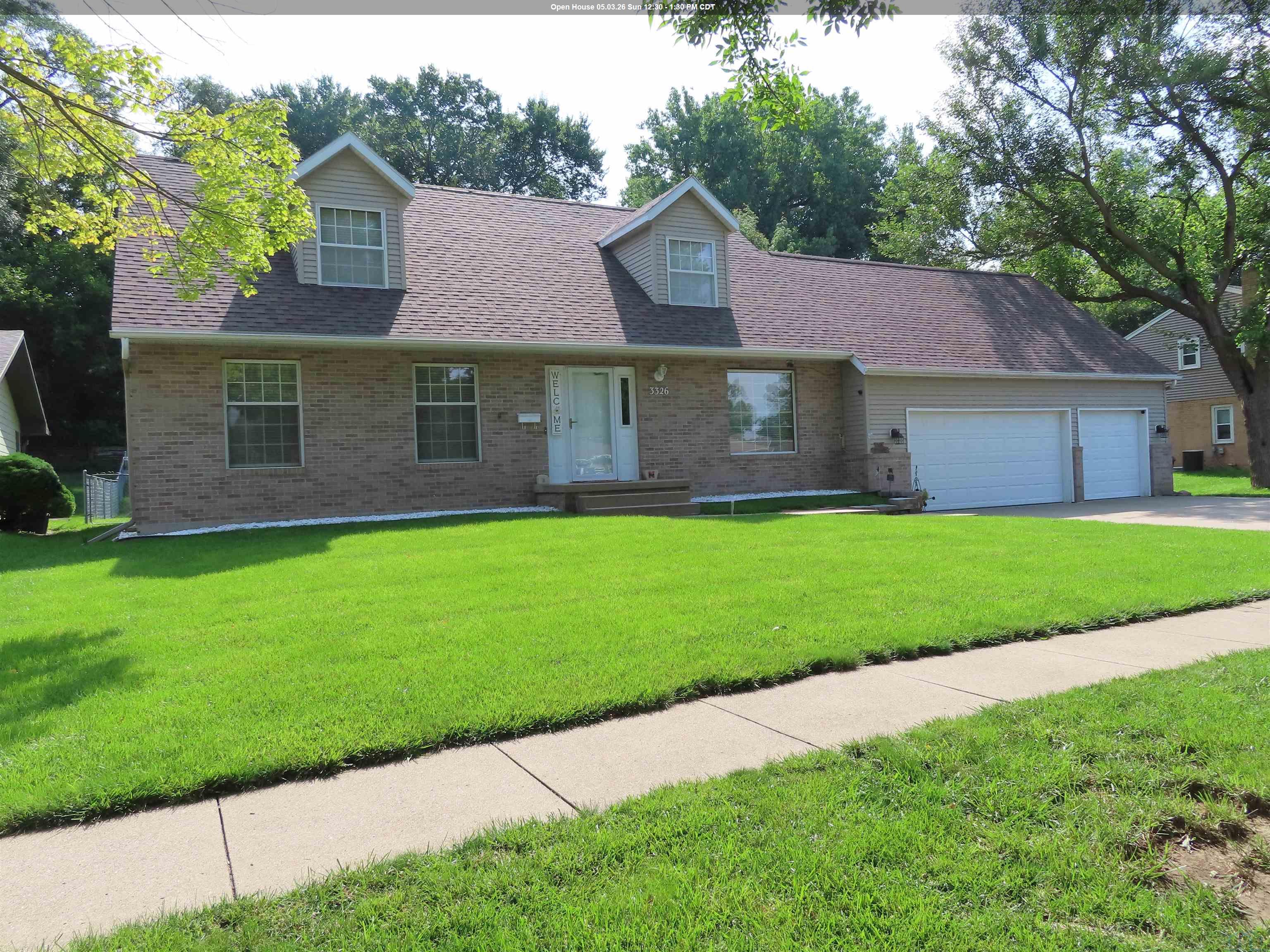 3326 Pierce Street, Sioux City, IA 51104 