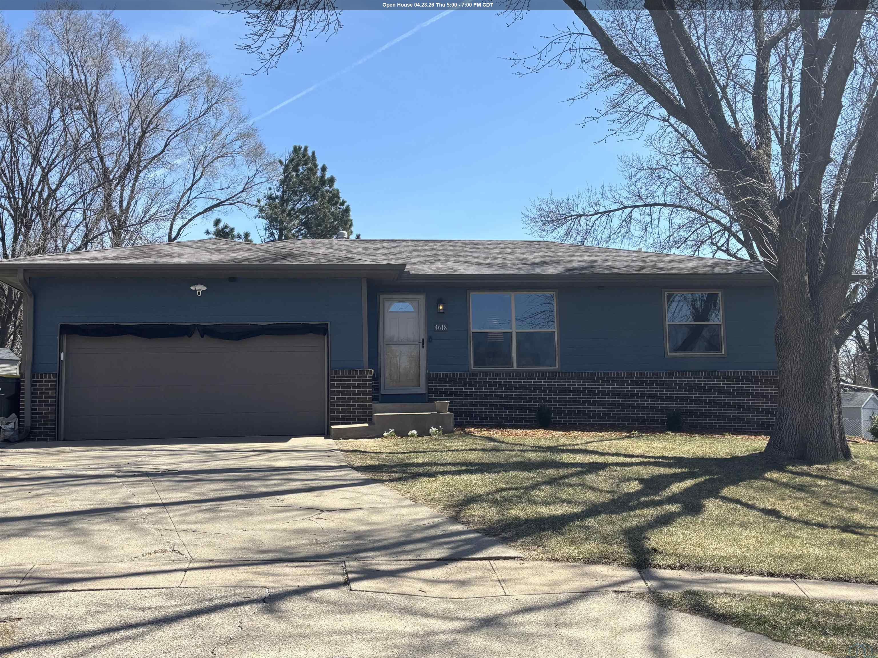 4618 Cherrywood Ln, Sioux City, IA 51106 