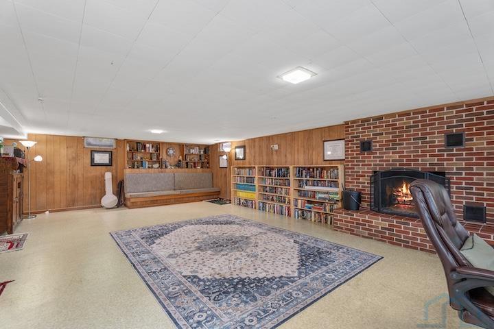 MLS #832457