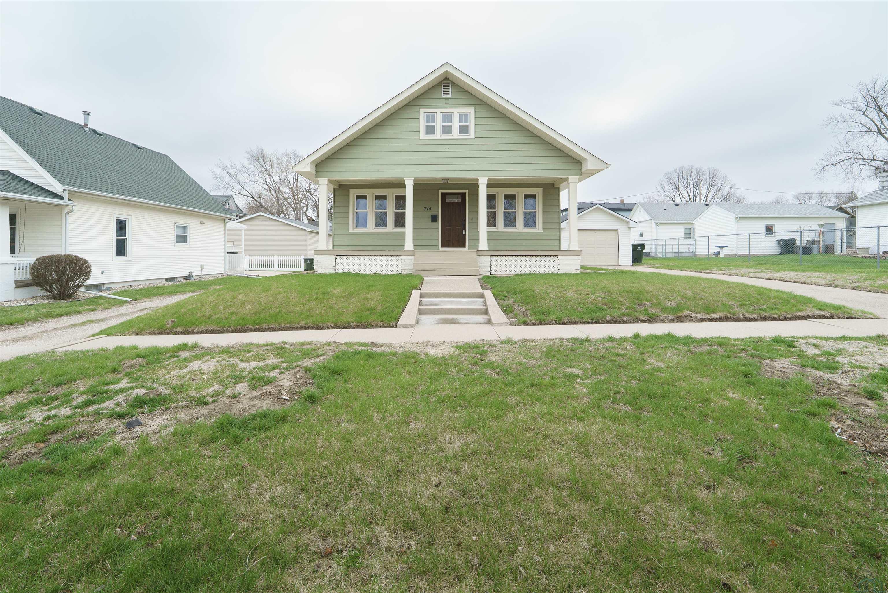 714 ALICE ST S, Sioux City, IA 51106 