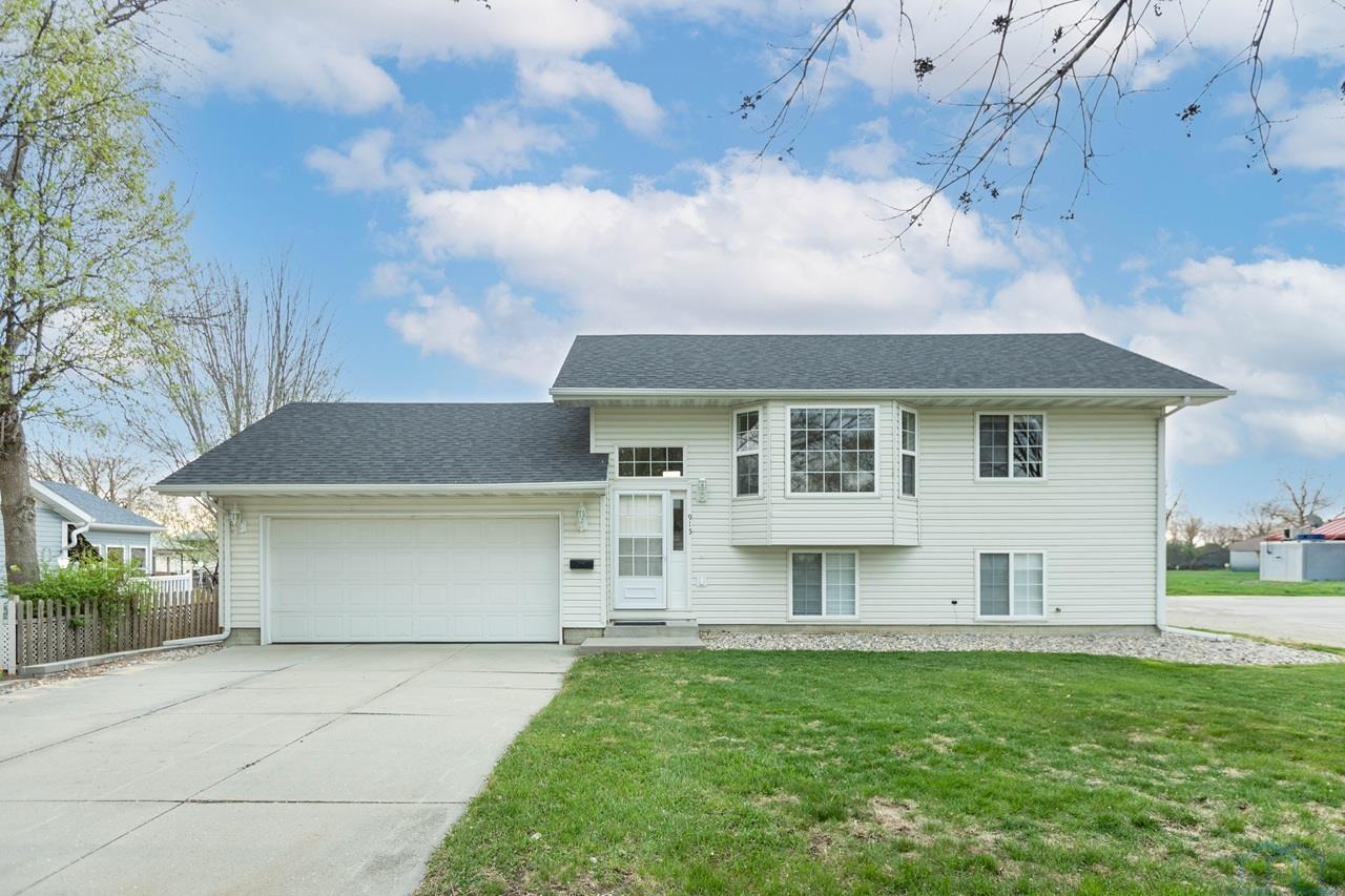 915 4th Street, Onawa, IA 51040 