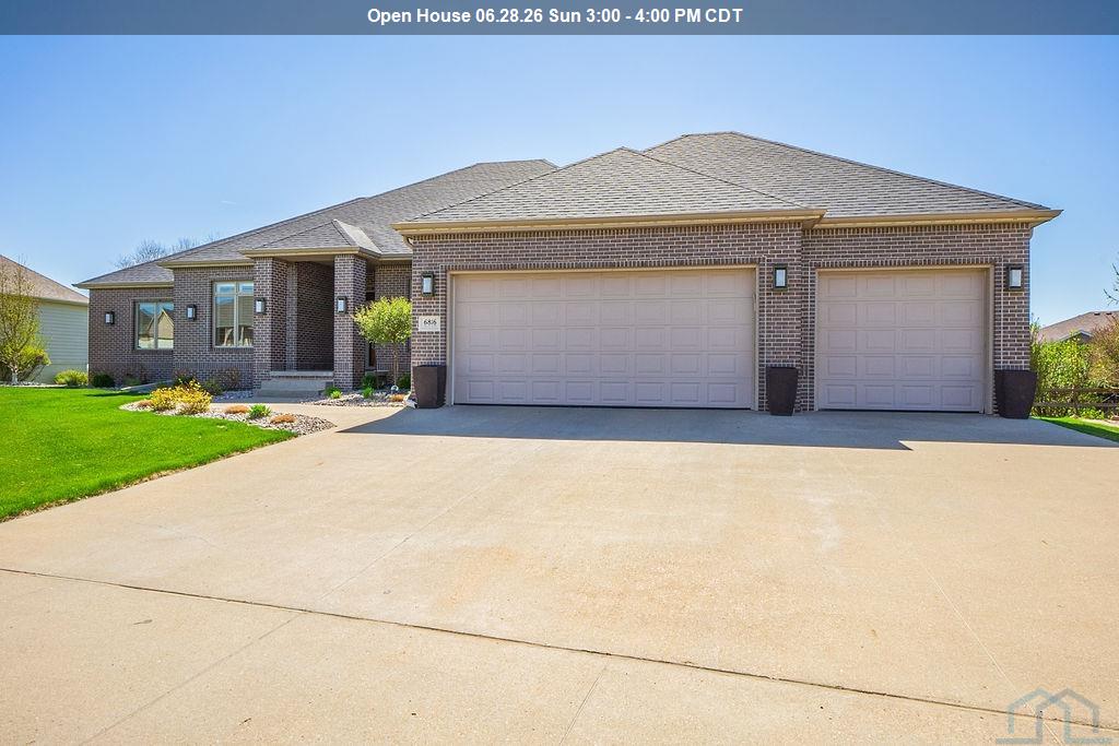 6816 Cypress Point, Sioux City, IA 51106 