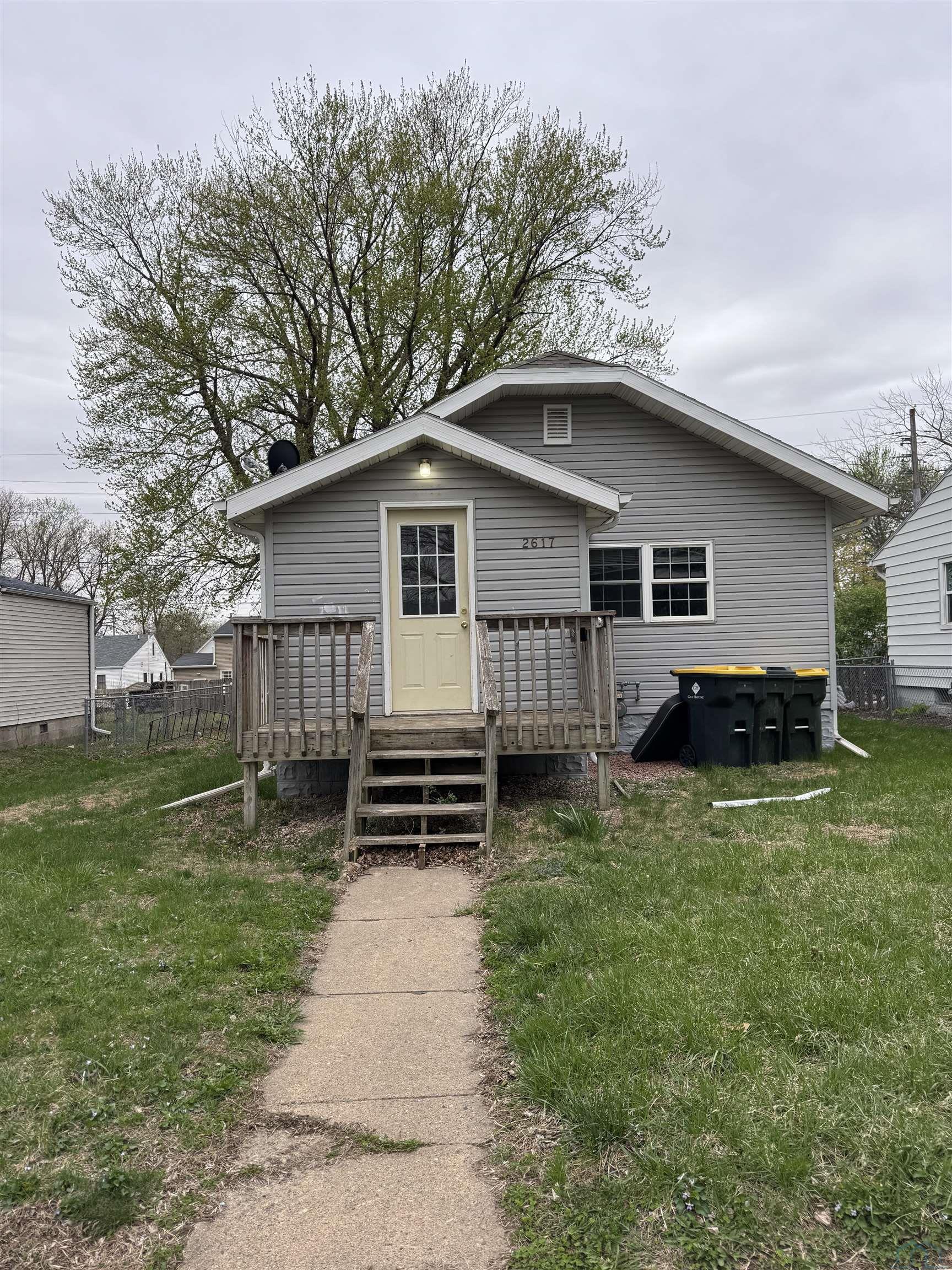 2617 Martha St S, Sioux City, IA 51106 